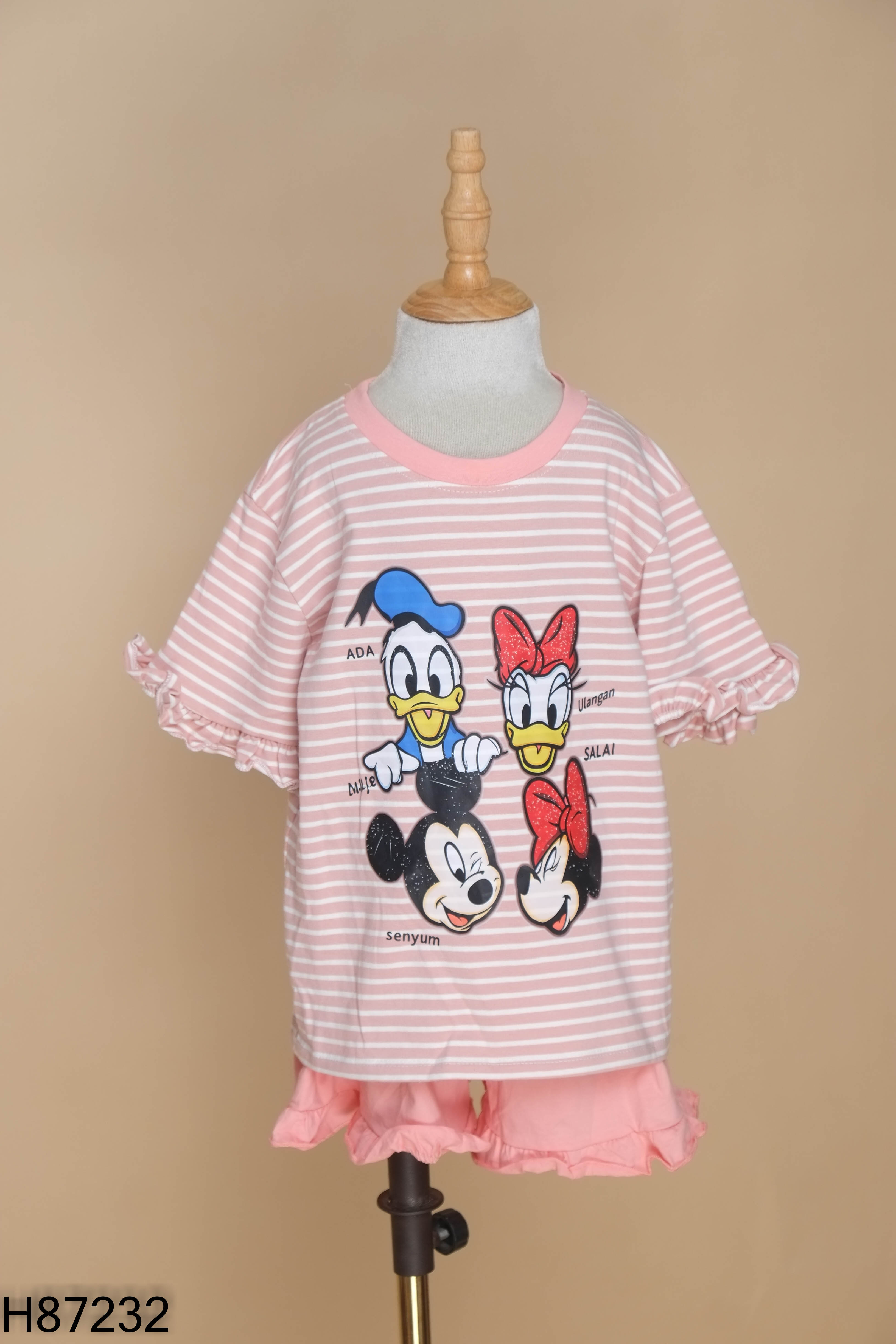 Set Áo thun hồng kẻ trắng in hình + Quần short KIDS