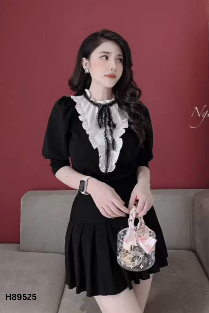 Áo đen phói cổ trắng buộc nơ