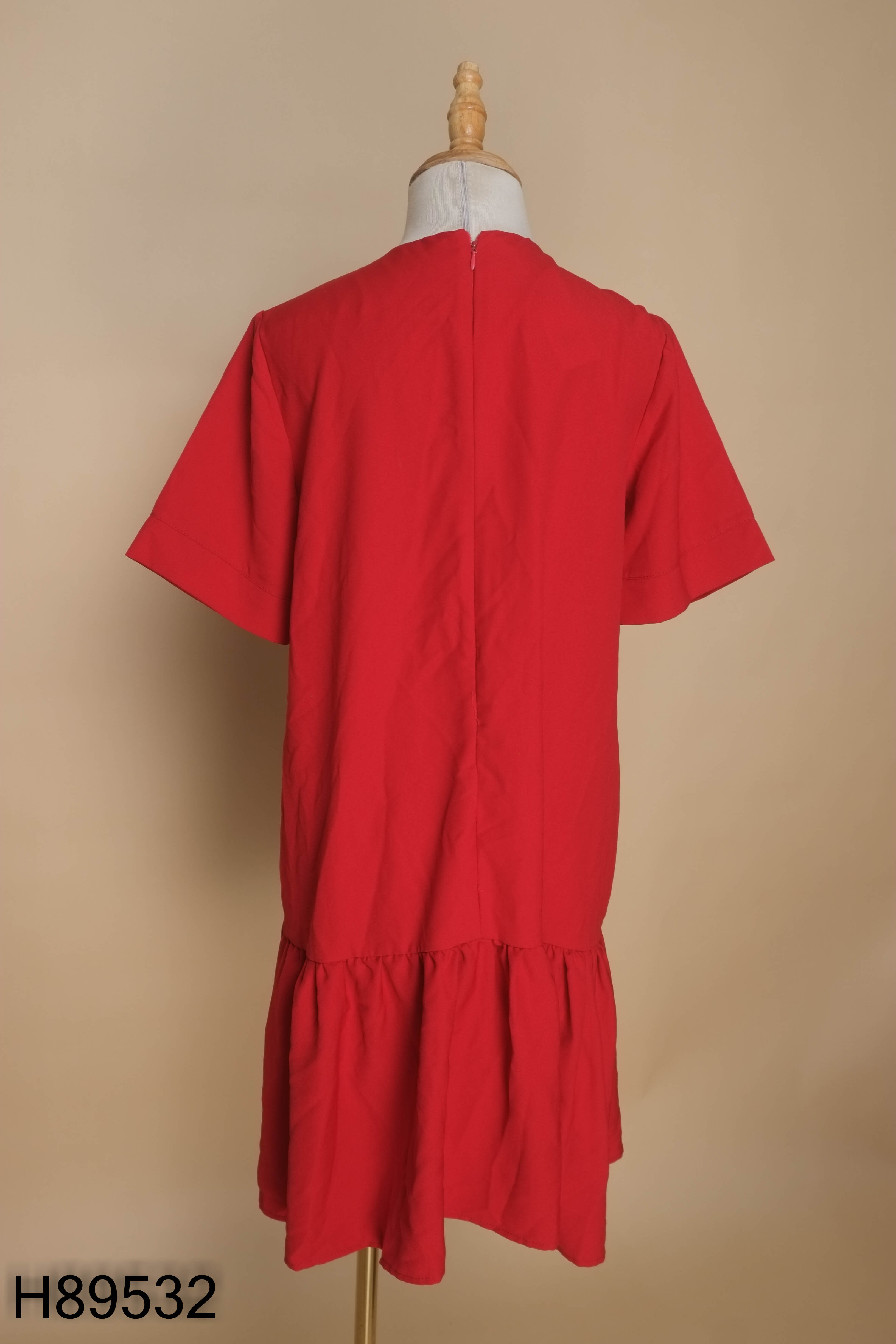 Váy đỏ baby doll đuôi bèo