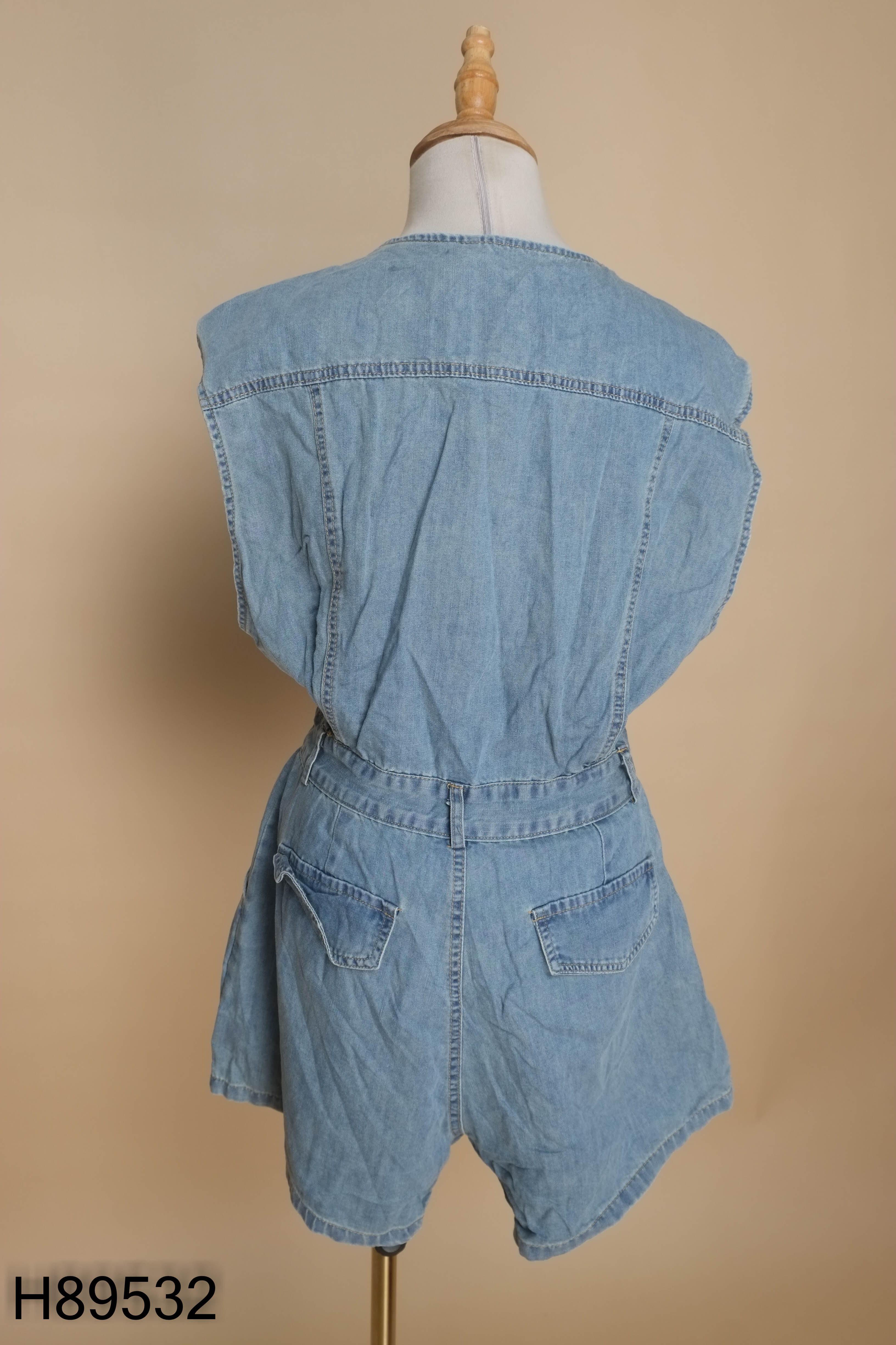 Jump jeans xanh gile cổ V