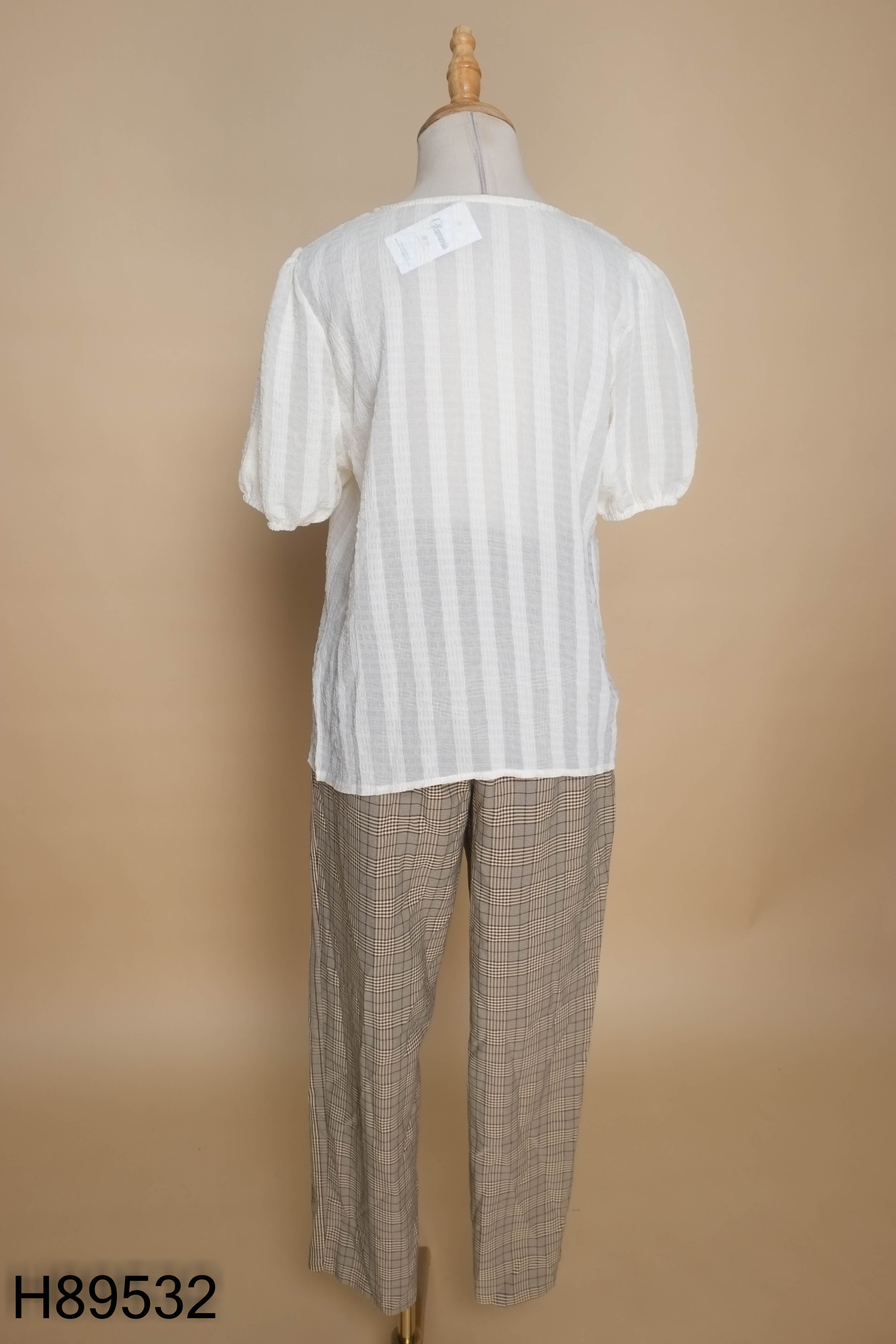 Set áo voan trắng + quần nâu ZARA kẻ caro