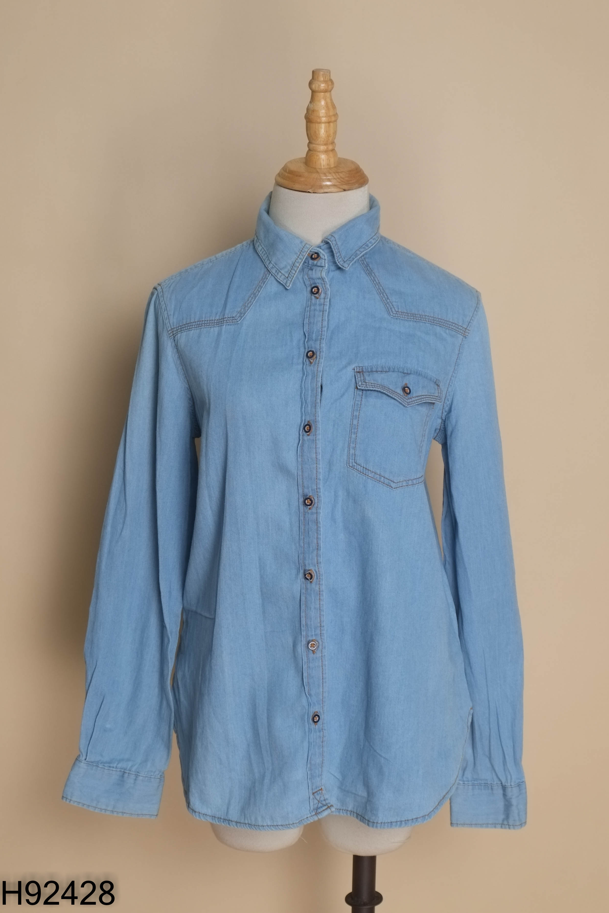 Áo sơ mi ZARA giả jeans xanh thêu hoa
