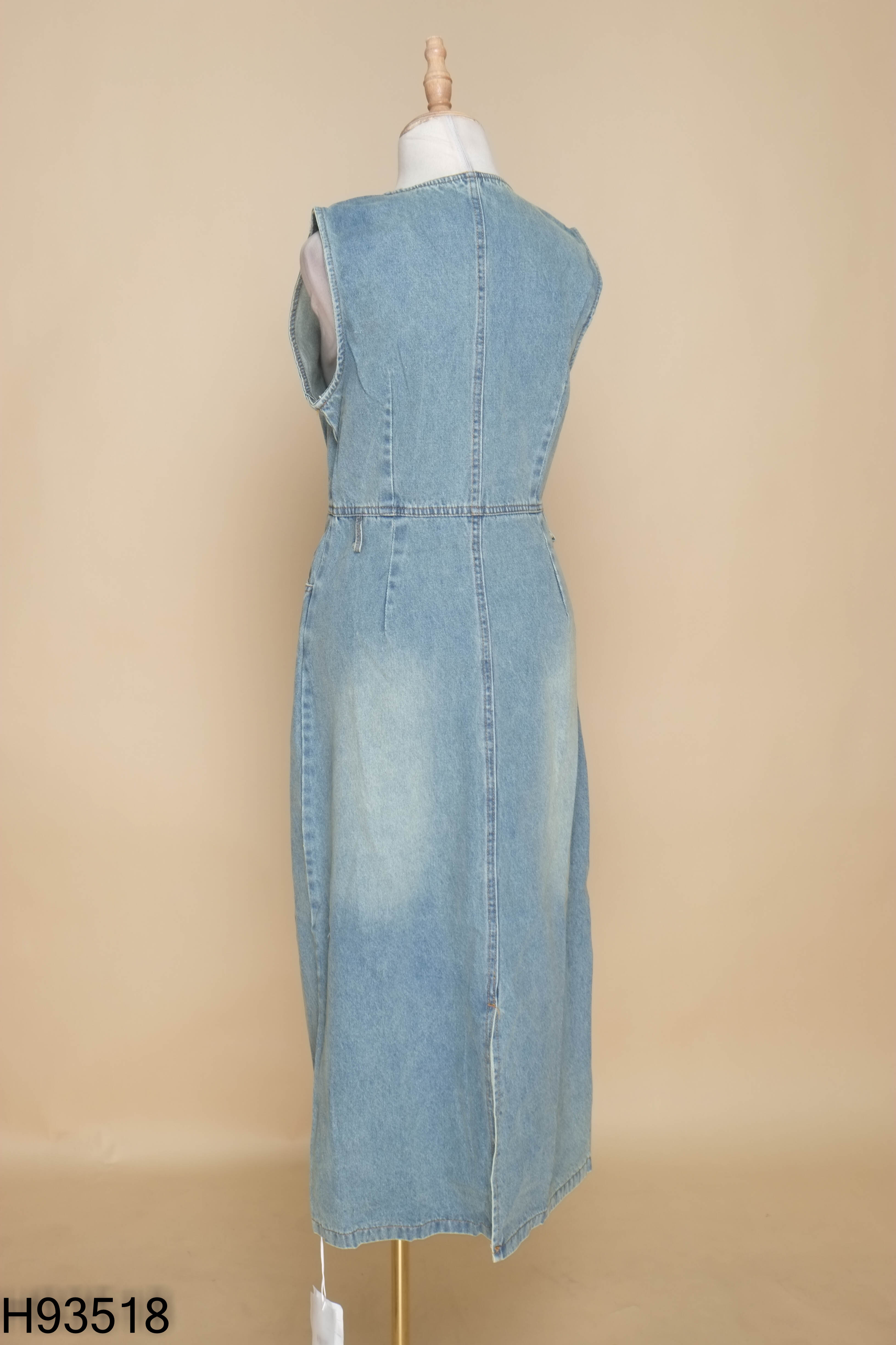 Váy jeans xanh sát nách