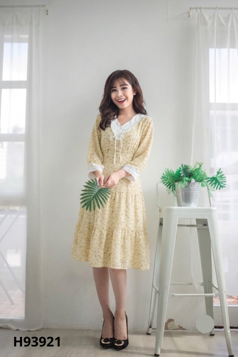 Váy vàng GUMAC côe bèo họa tiết