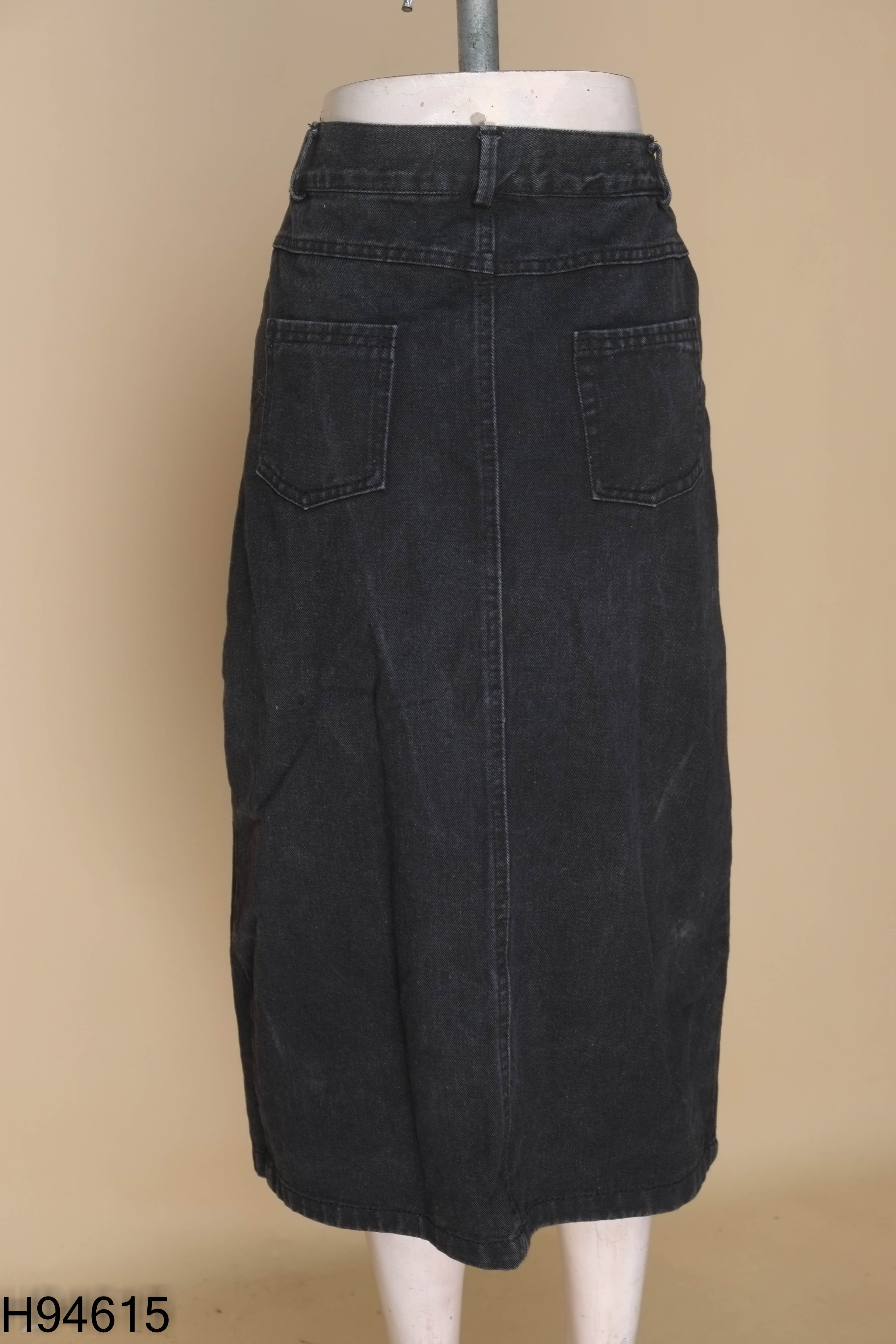 Chân váy jeans đen trơn