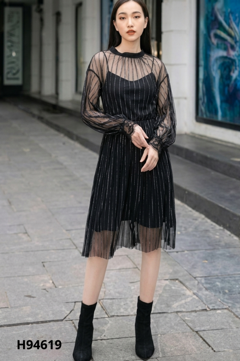 Váy lưới đen ELISE xếp ly phối kim tuyến