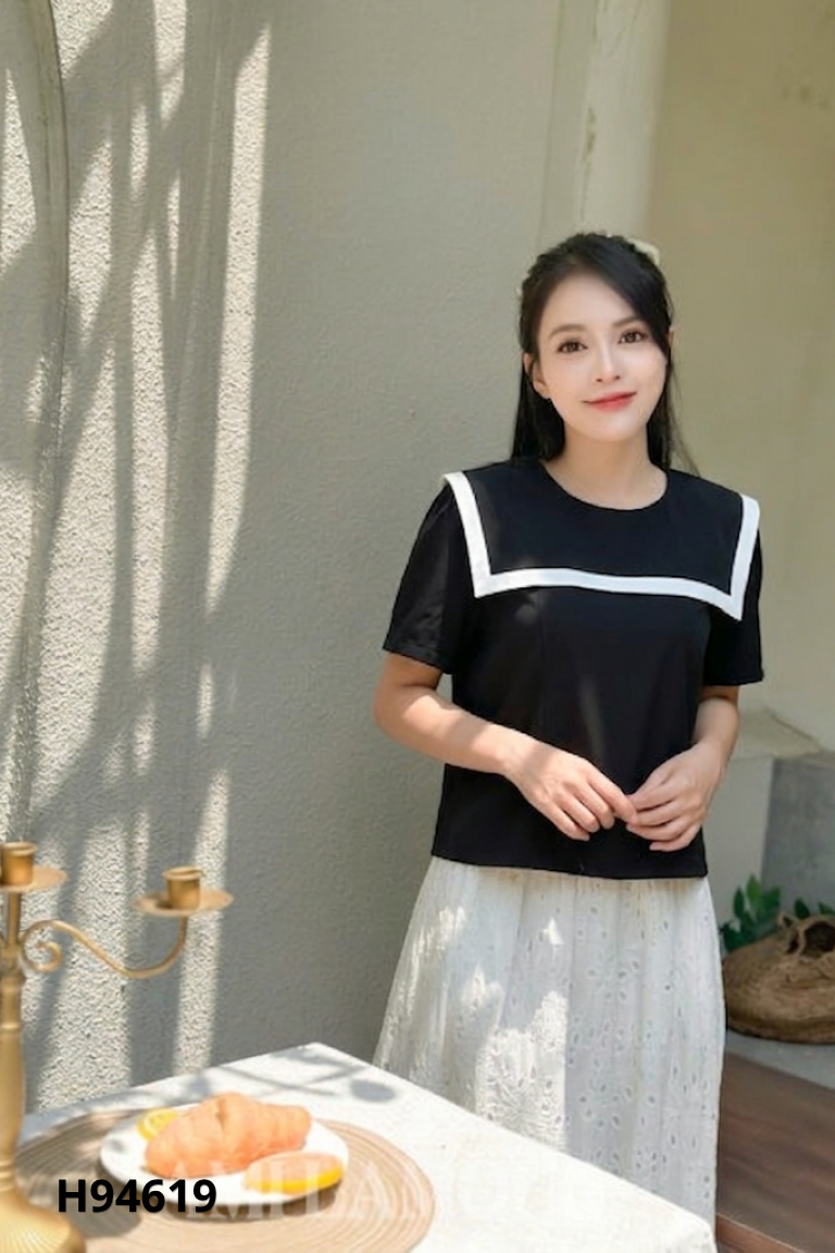 Áo đen AMI L'AMOUR trơn viền trắng