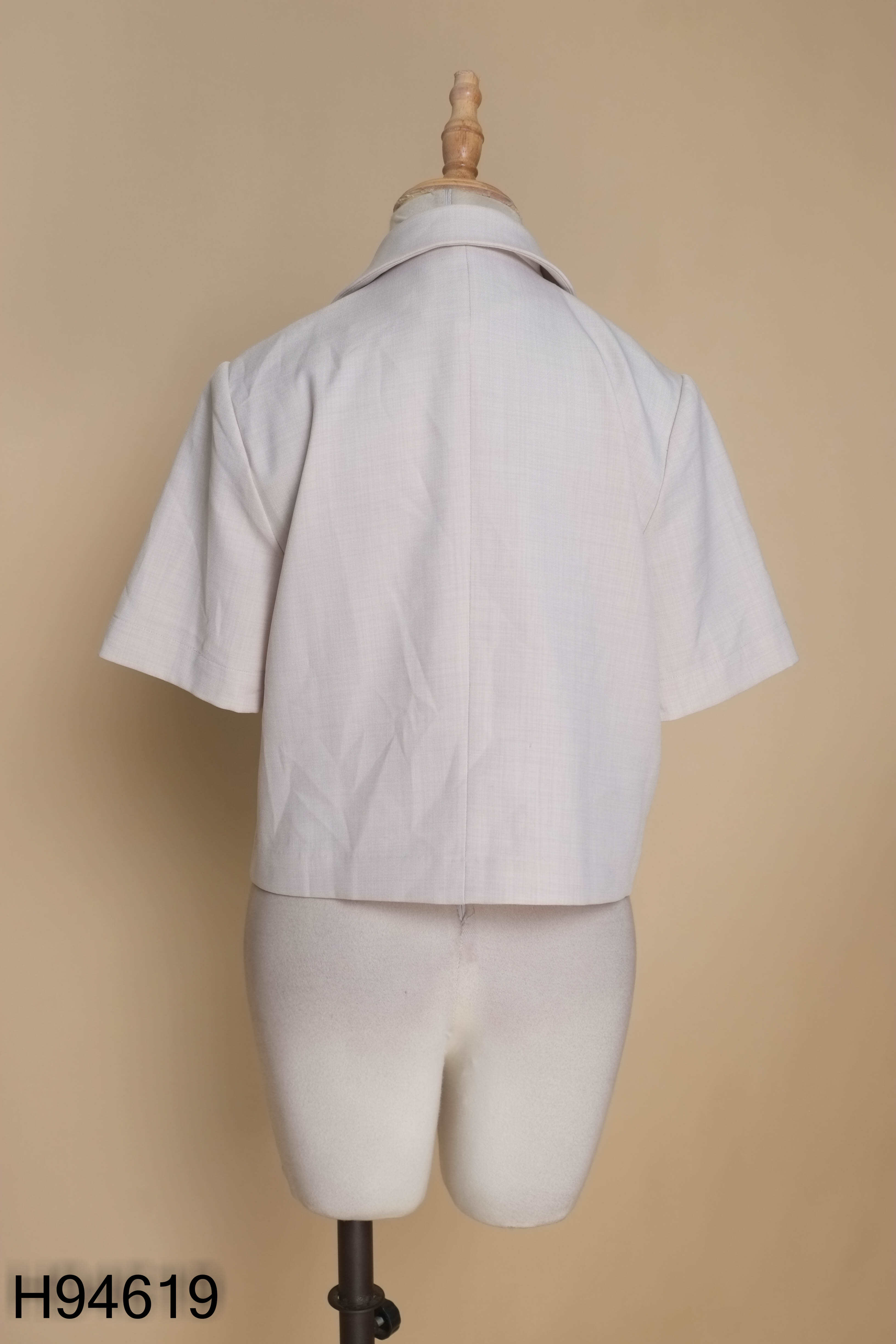 Áo be CANIFA trơn cổ vest