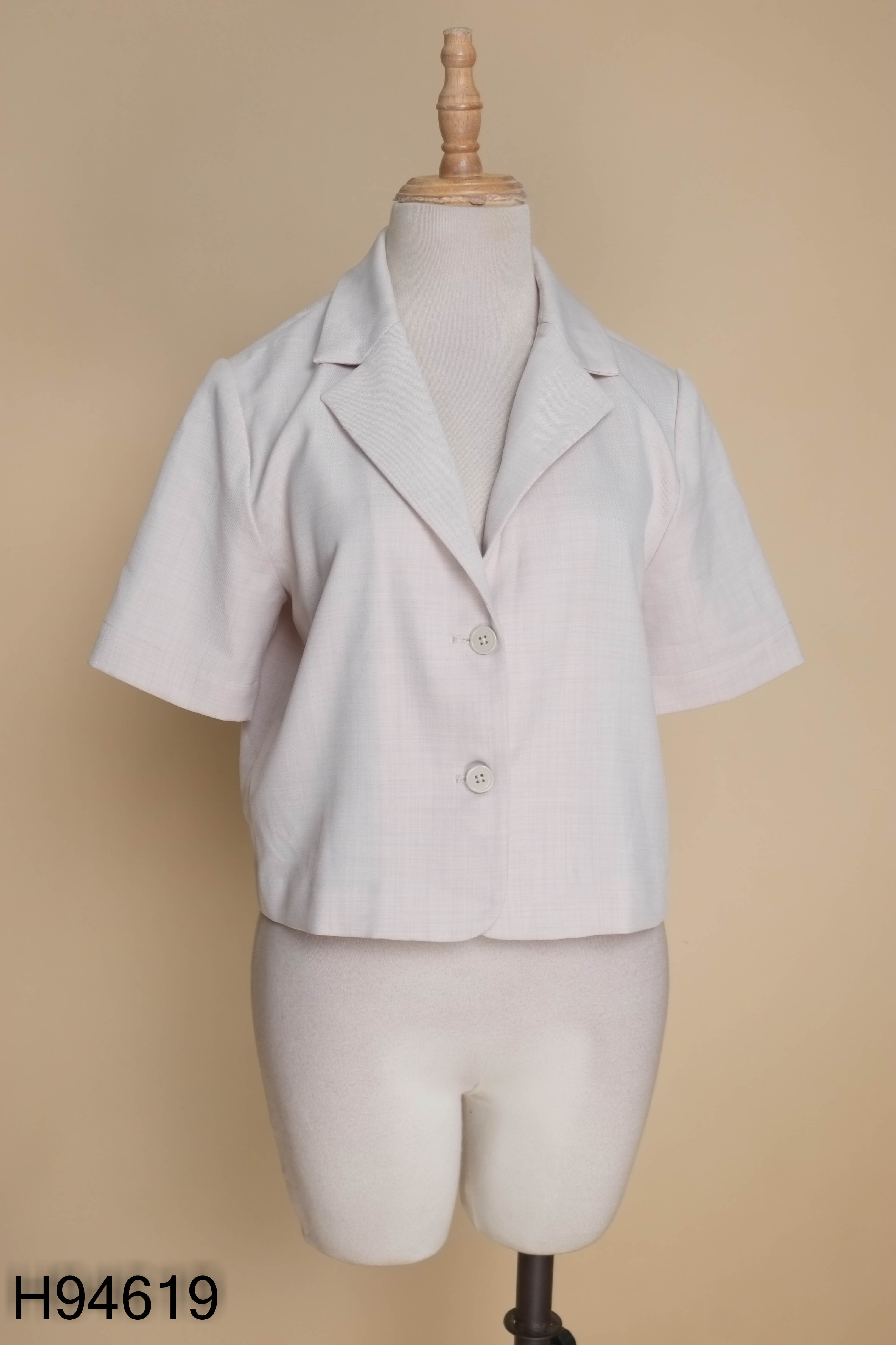 Áo be CANIFA trơn cổ vest