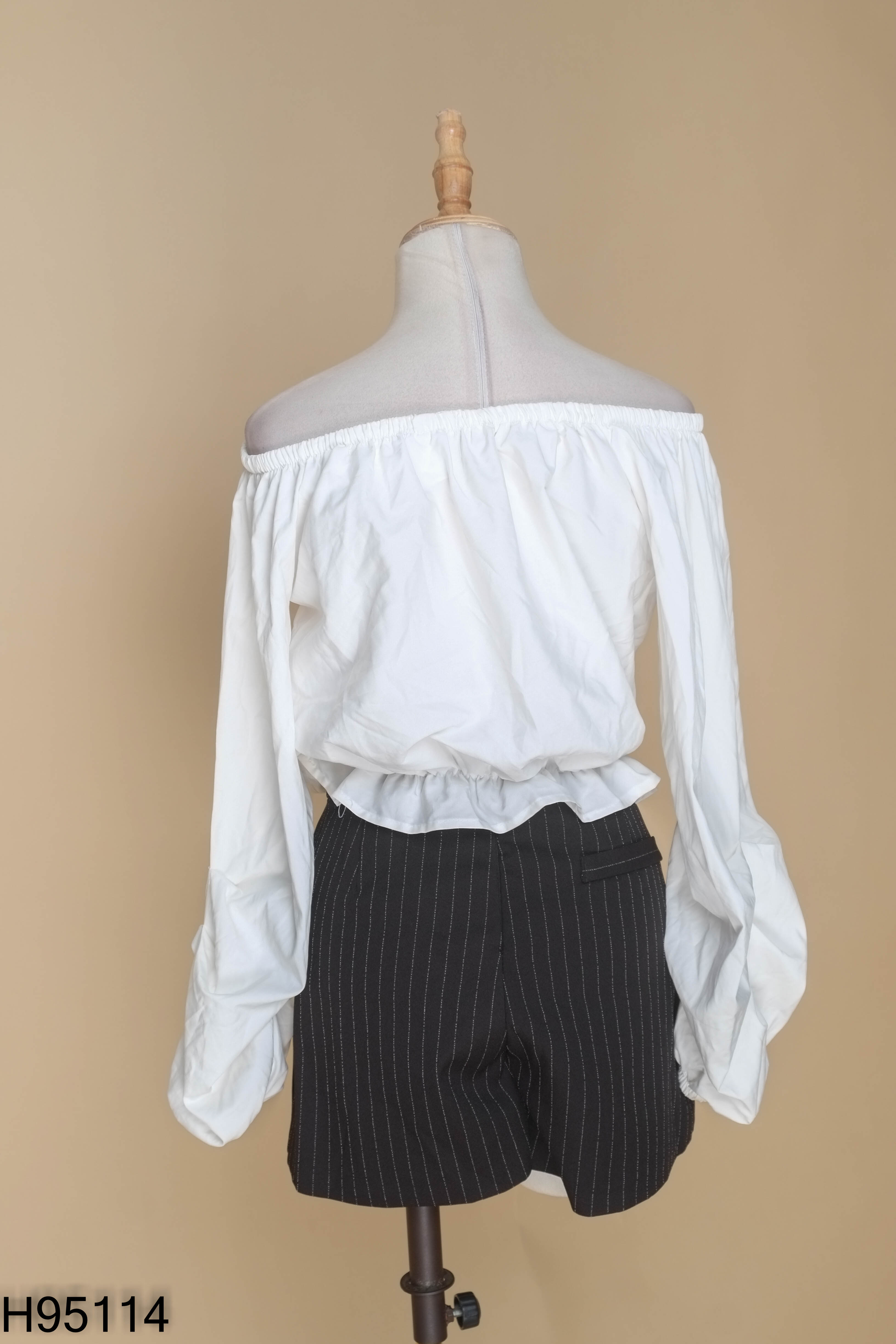 Set áo trắng+shorts kẻ A ZI MAO