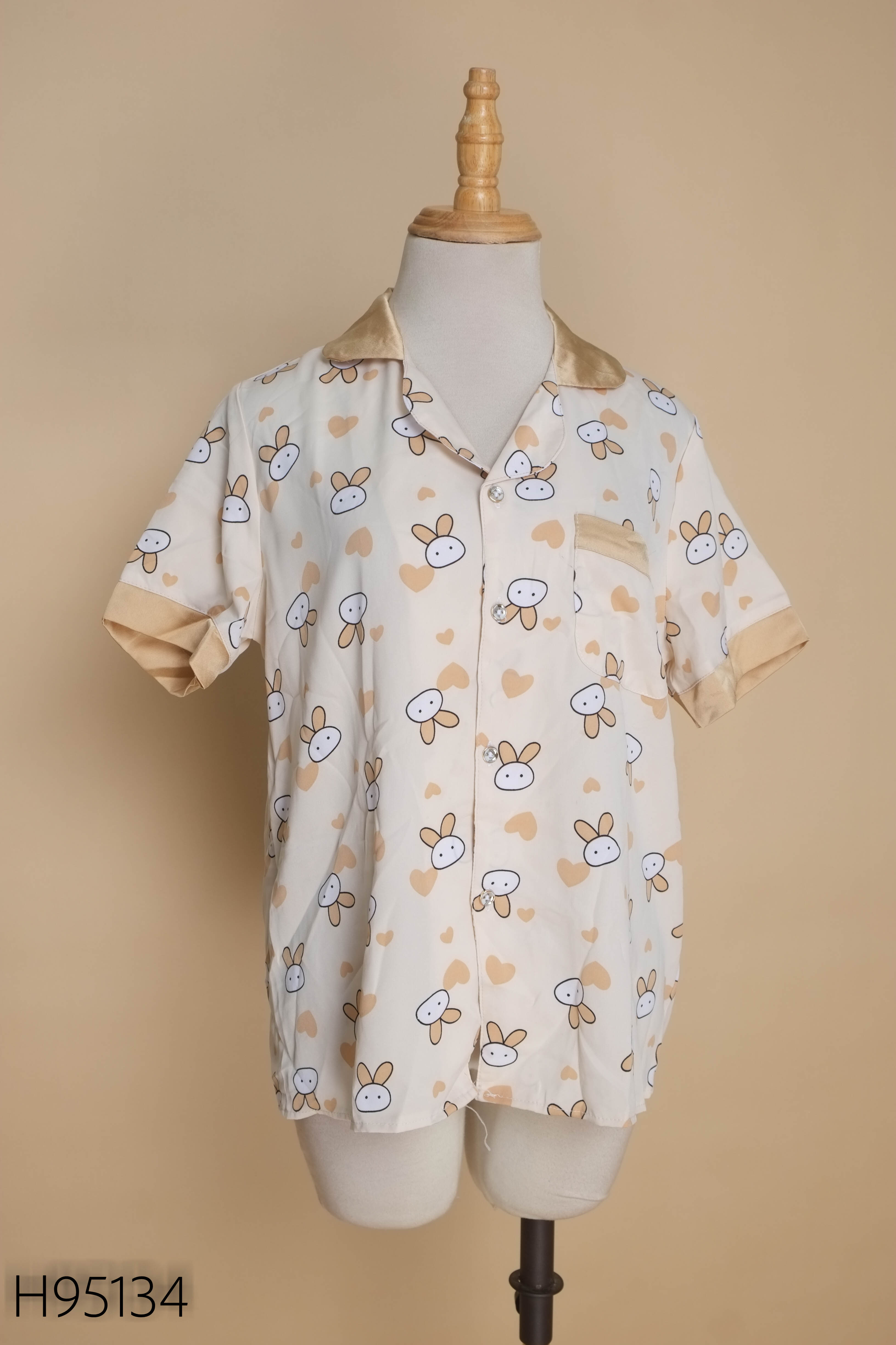 Áo pijama be họa tiết thỏ