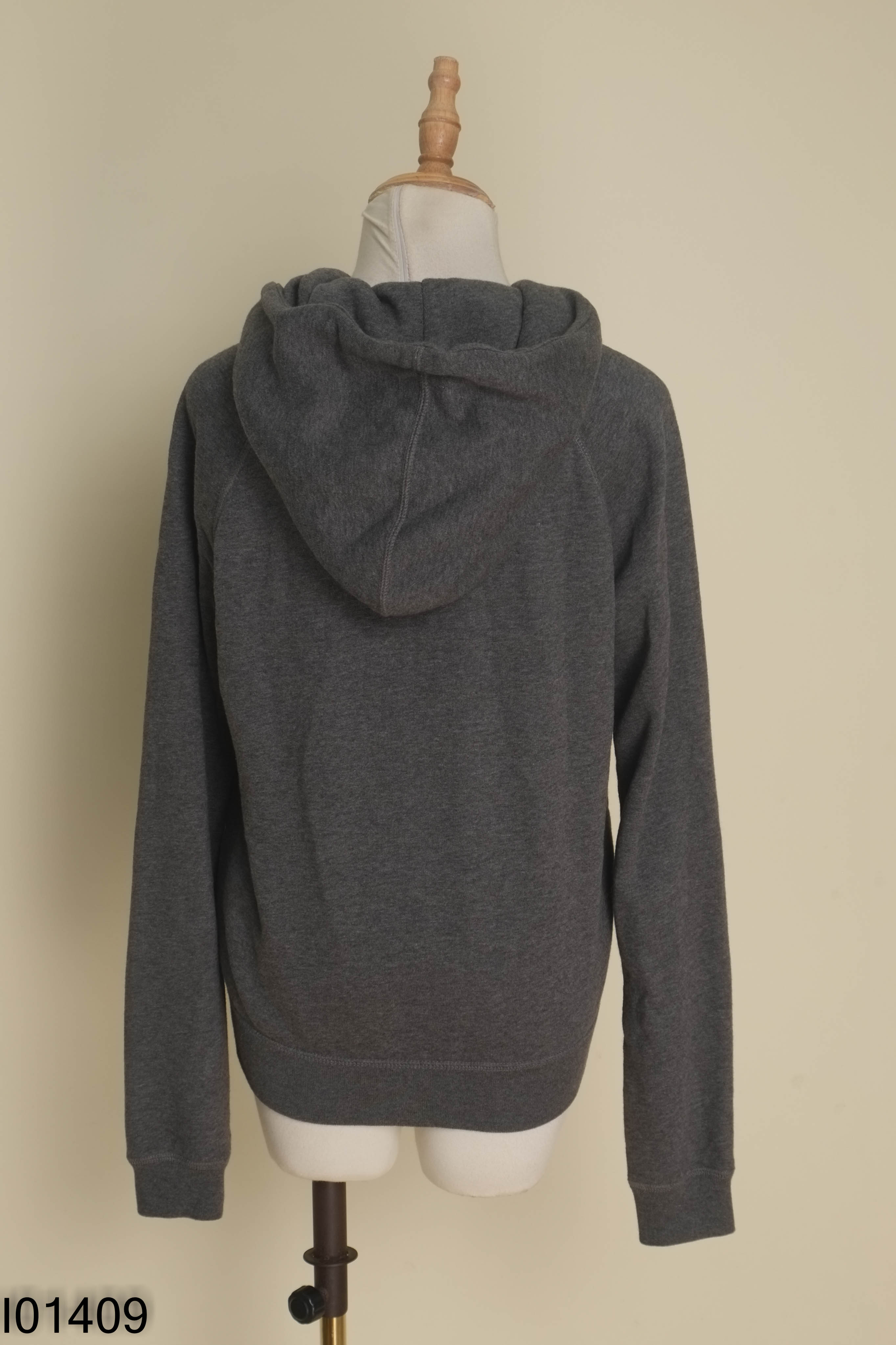 Áo hoodie ghi thêu chữ