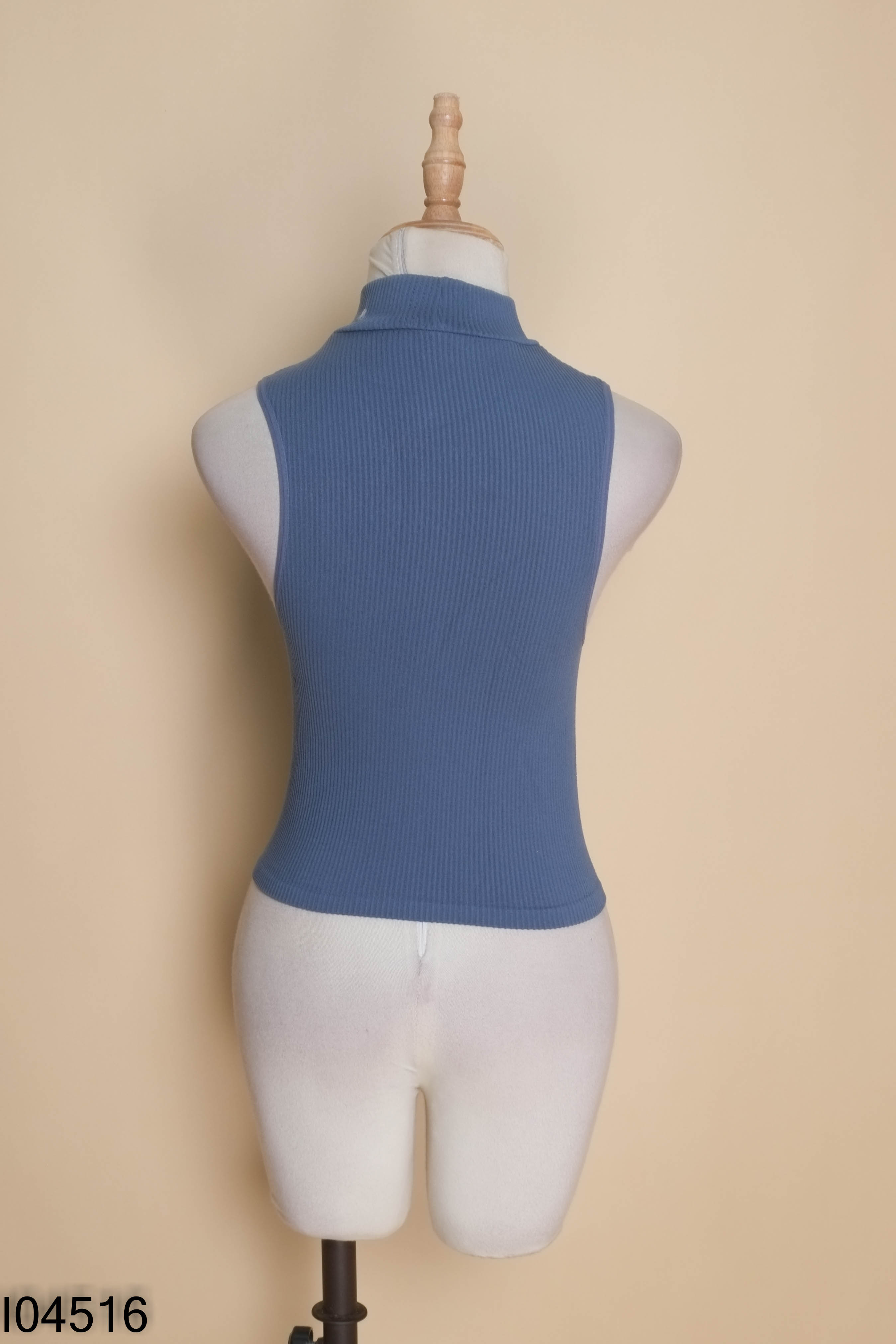 Áo xanh 3 lỗ cổ cao