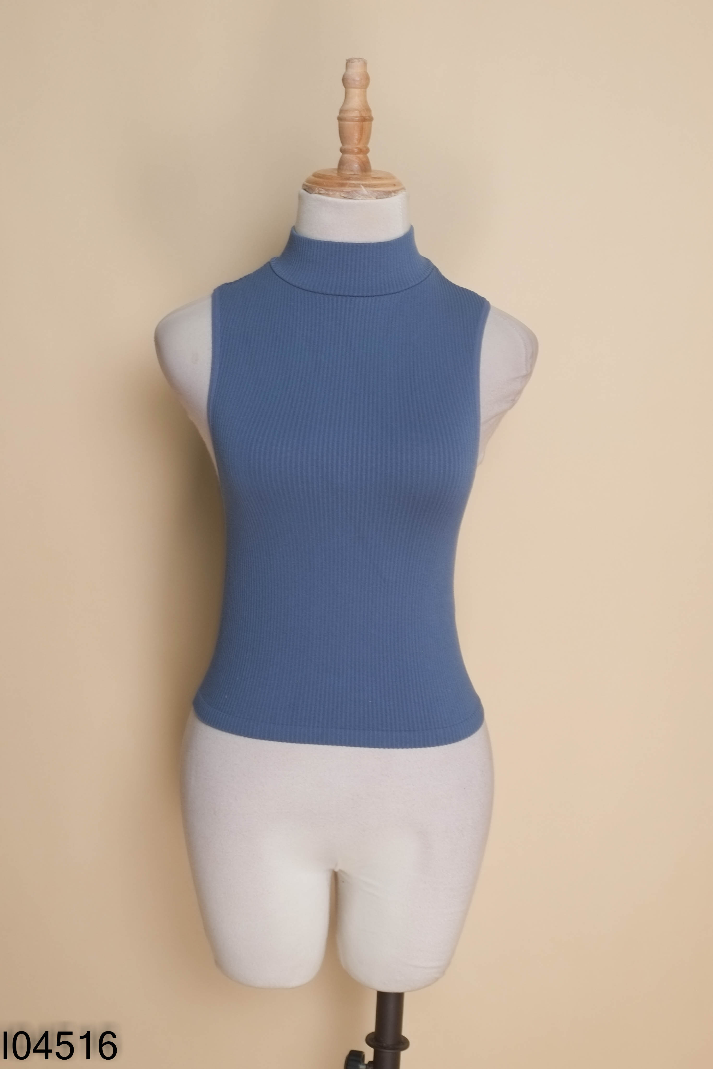 Áo xanh 3 lỗ cổ cao