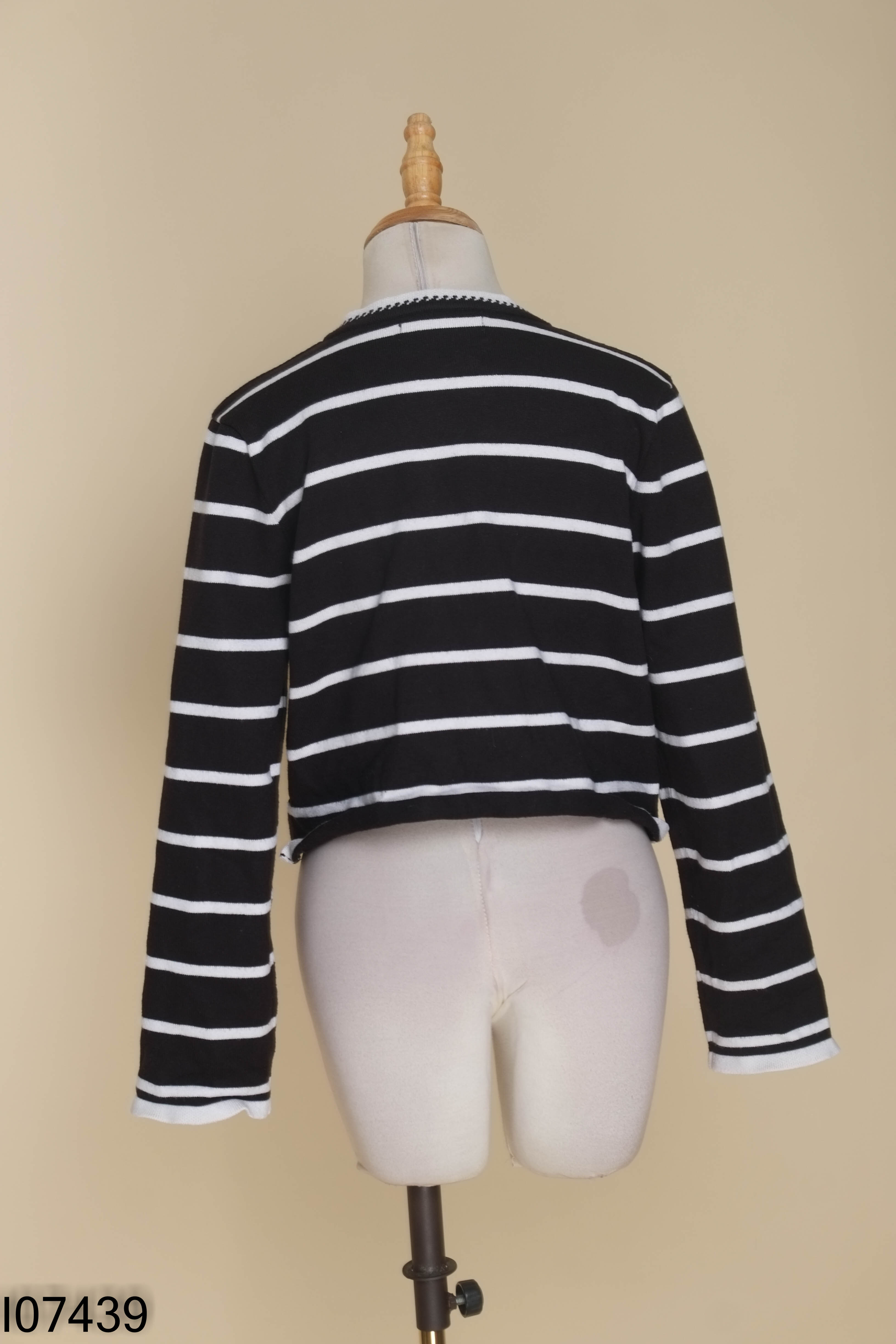 Áo len cardigan đen kẻ trắng TINGOAN ngắn