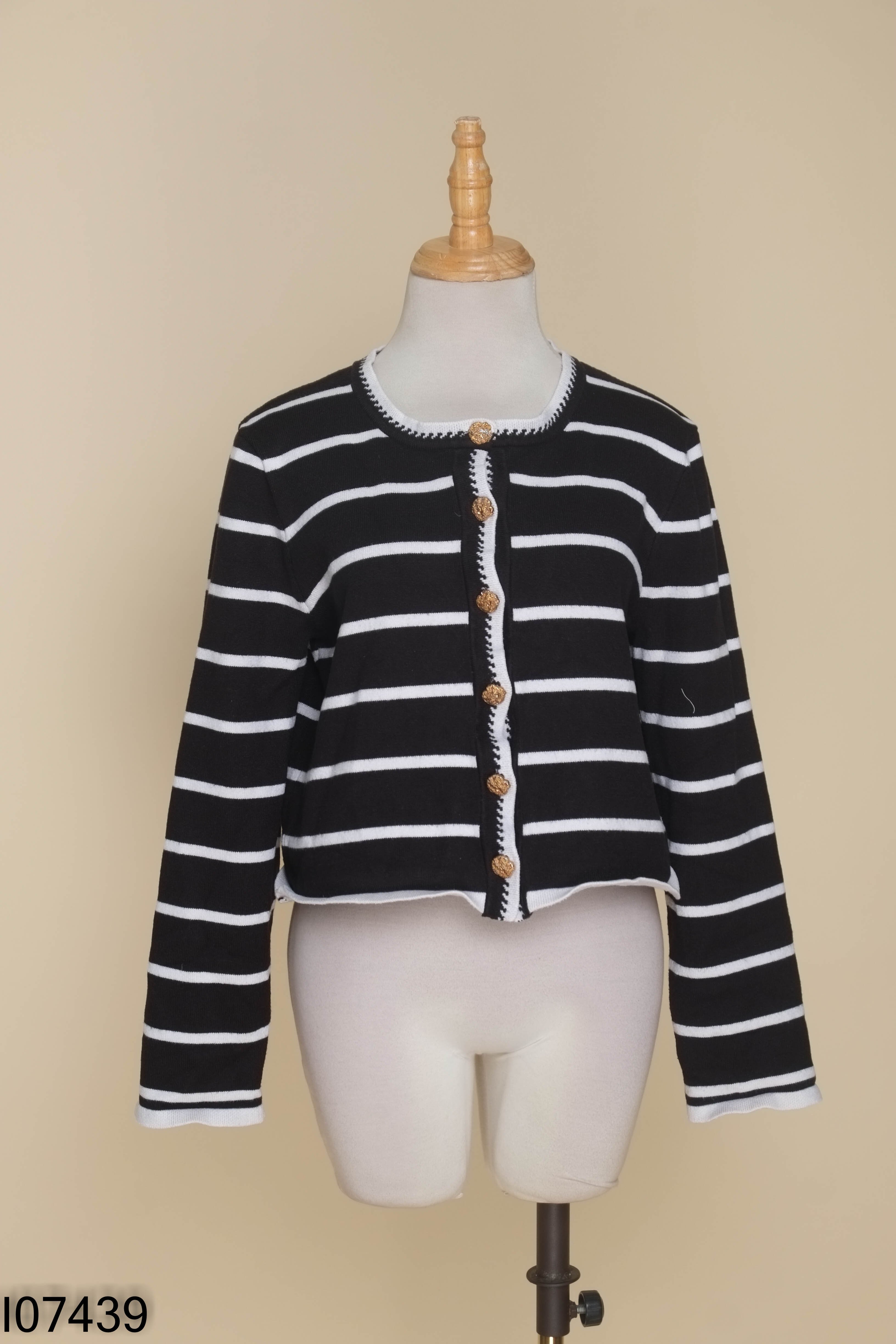 Áo len cardigan đen kẻ trắng TINGOAN ngắn