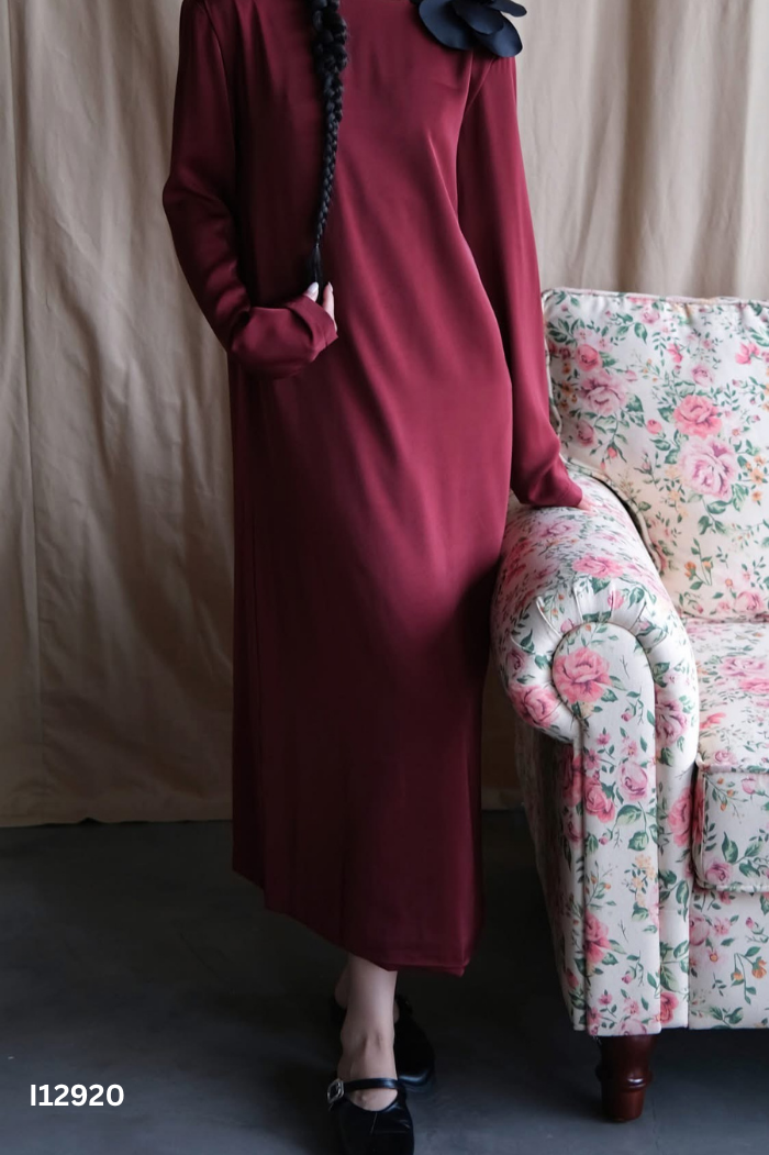 NEWTAG Váy lụa đỏ LAPINBLANC đính hoa