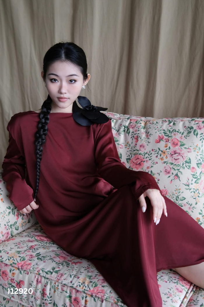 NEWTAG Váy lụa đỏ LAPINBLANC đính hoa