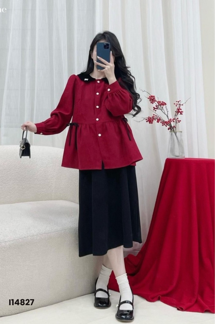 Áo đỏ LAMME cổ đen cúc ngọc
