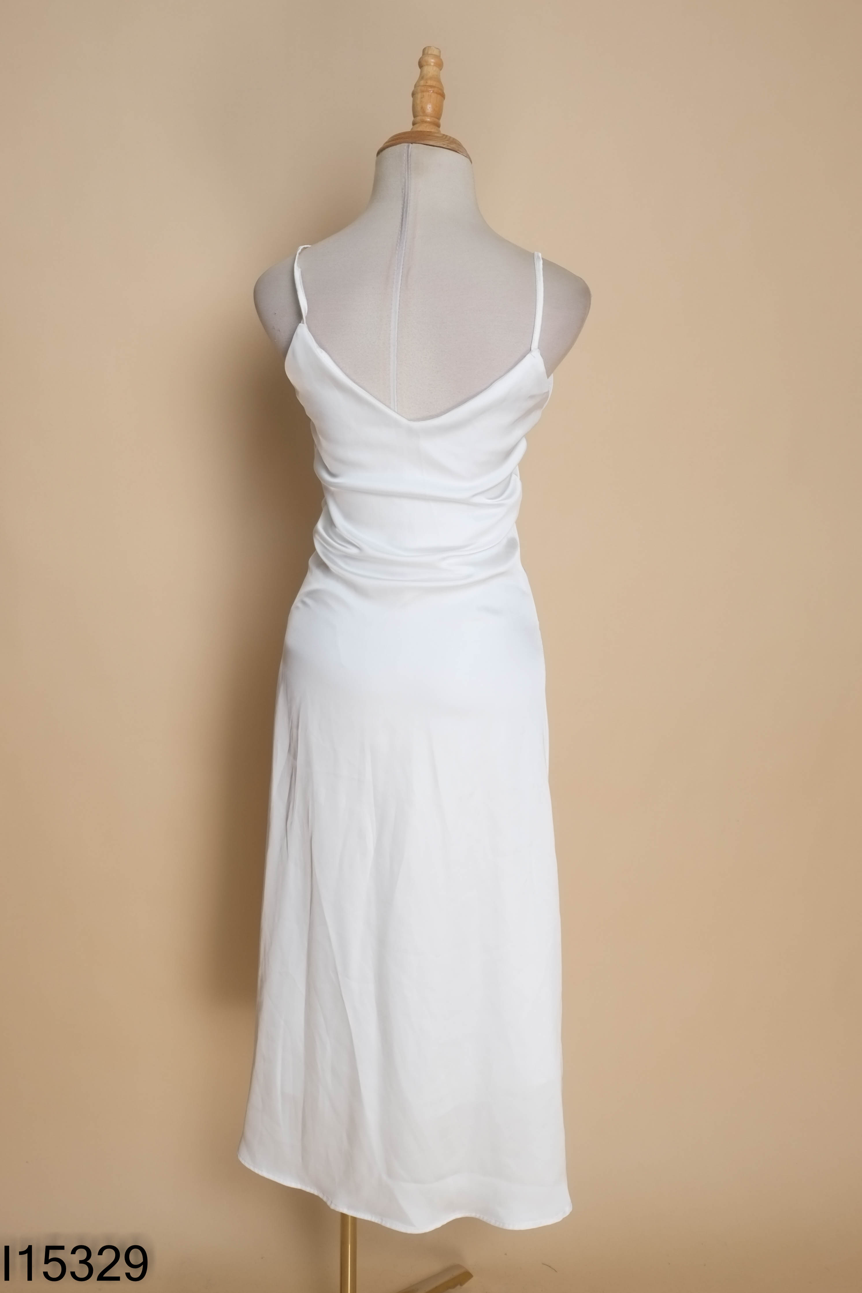Váy DẠ LAN BOUTIQUE trắng 2 dây lụa