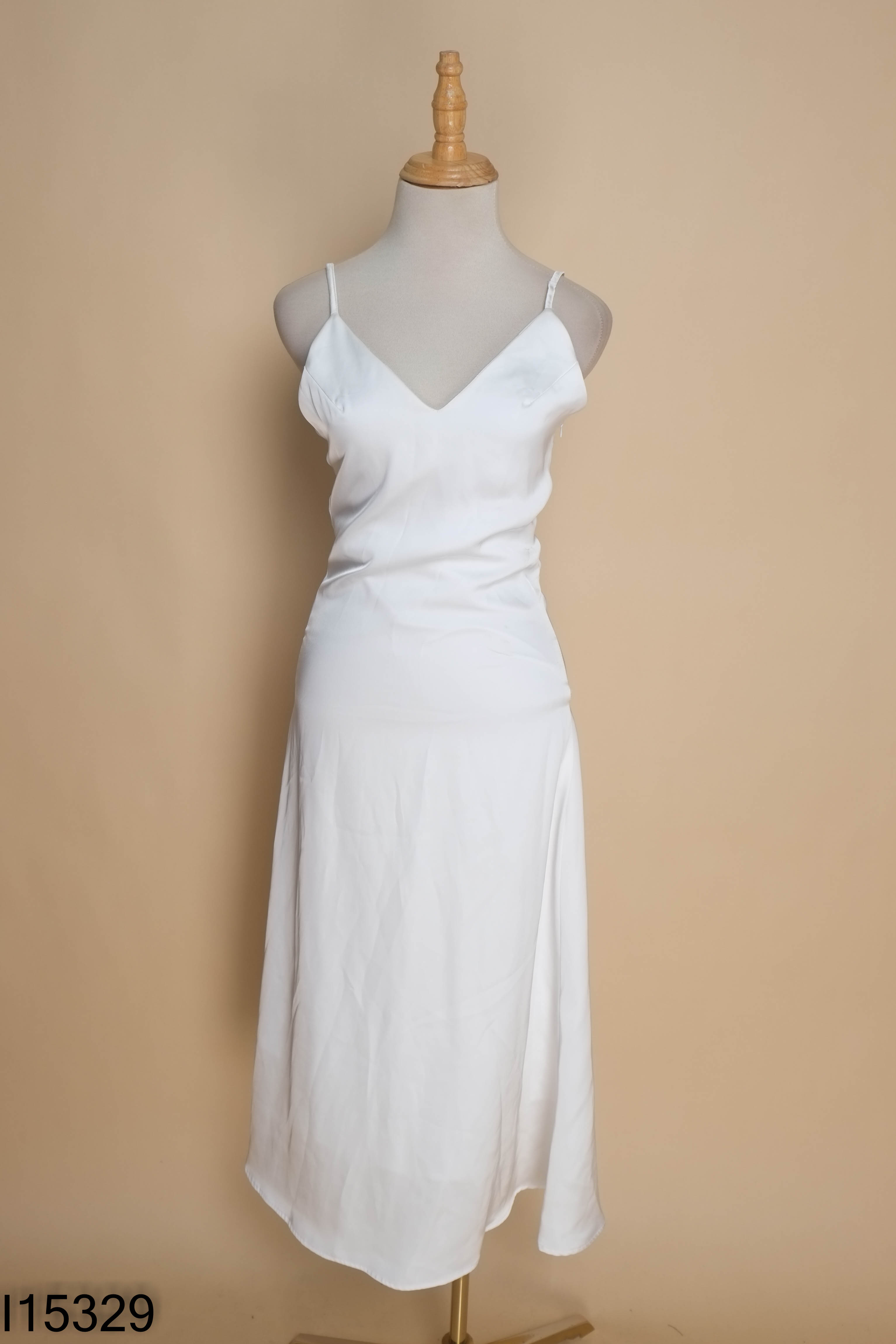 Váy DẠ LAN BOUTIQUE trắng 2 dây lụa