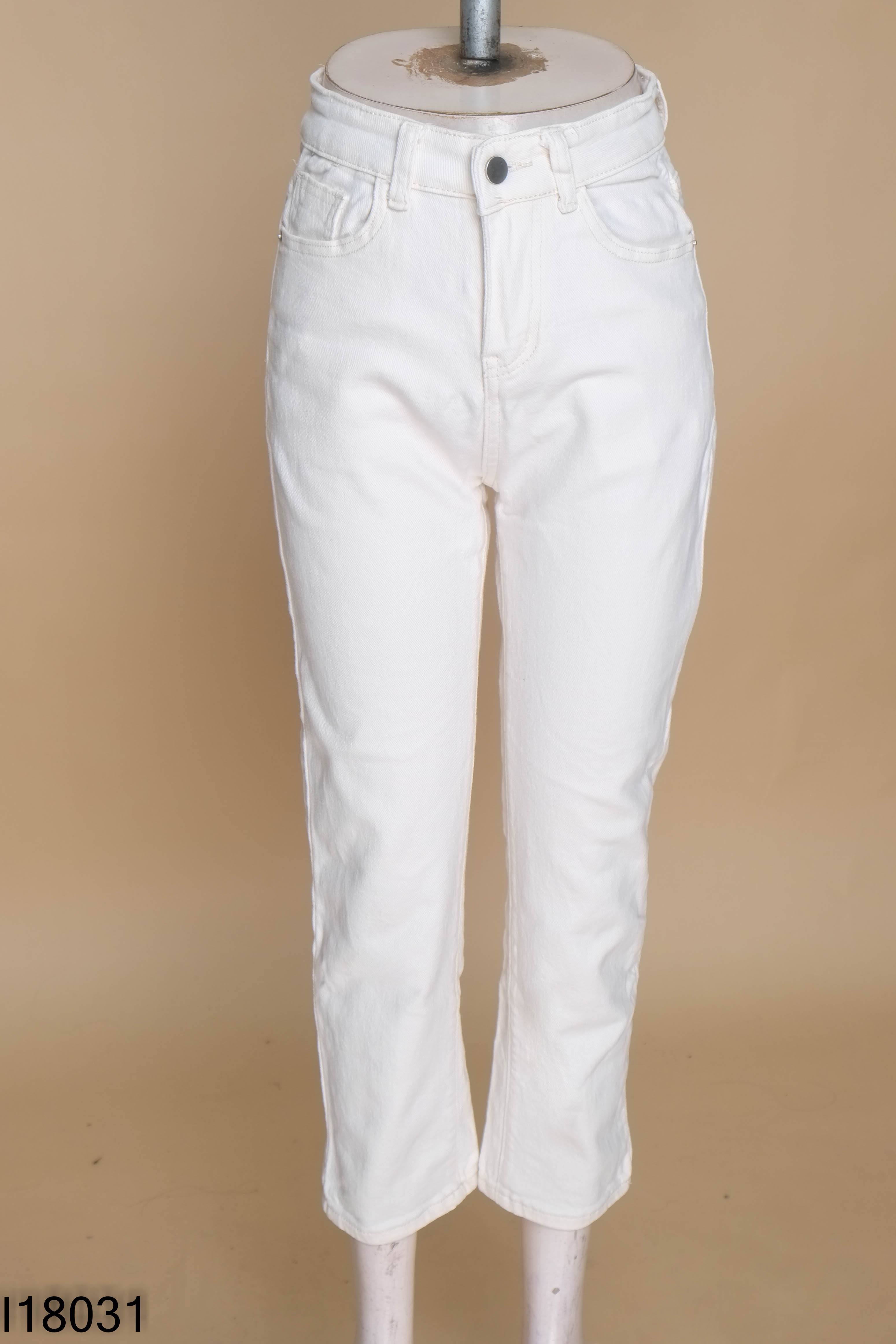 Quần jeans be ống đứng