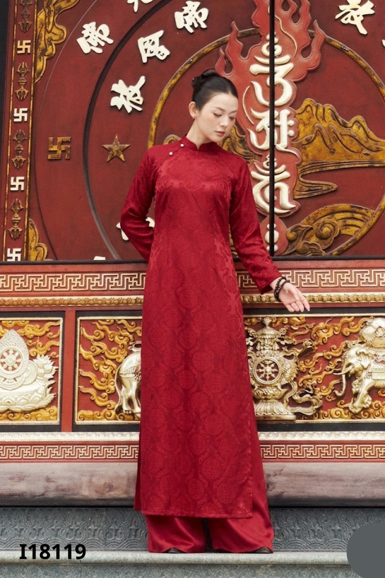 Set áo dài + quần lụa đỏ họa tiết
