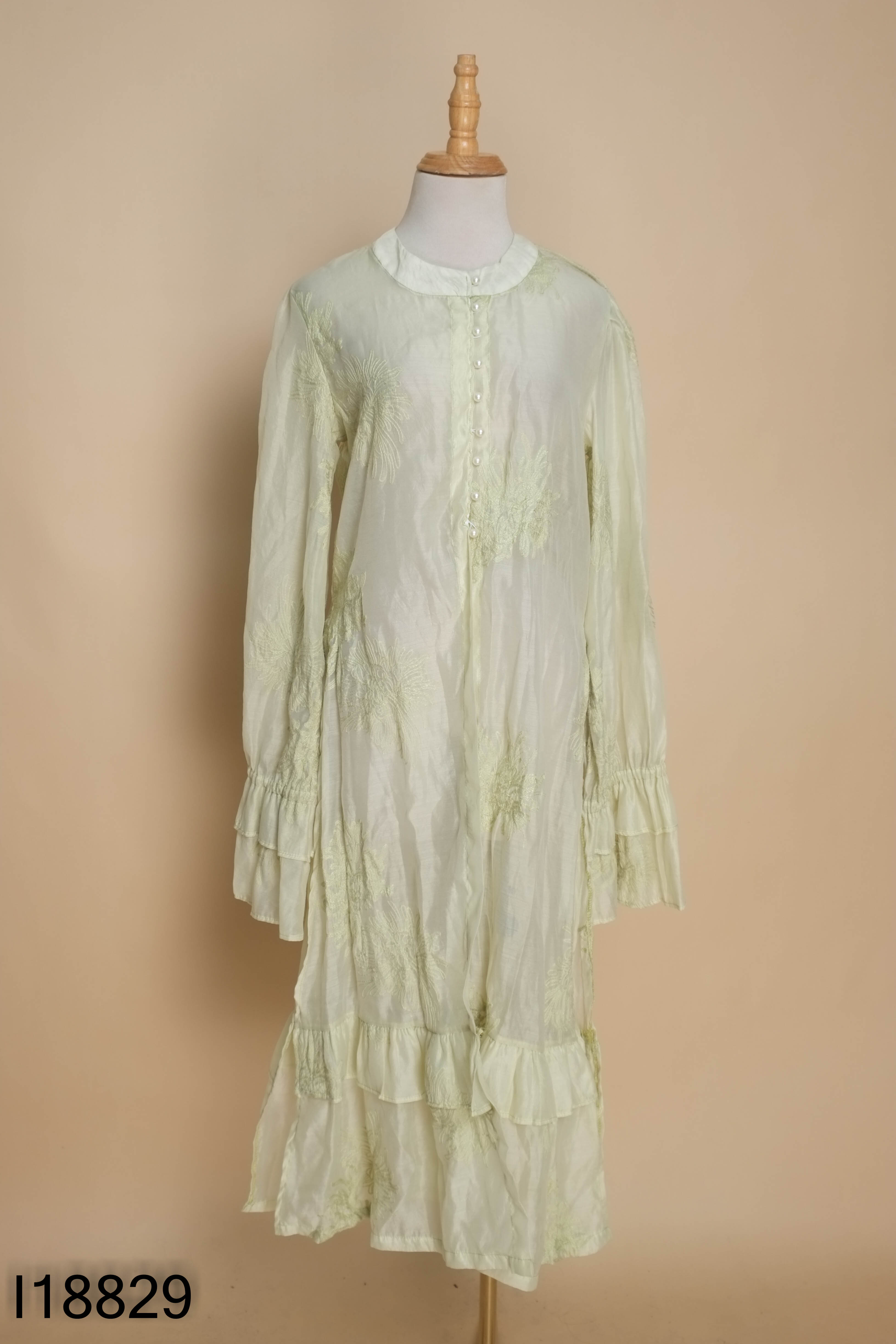 Váy voan xanh cúc ngọc xẻ tà