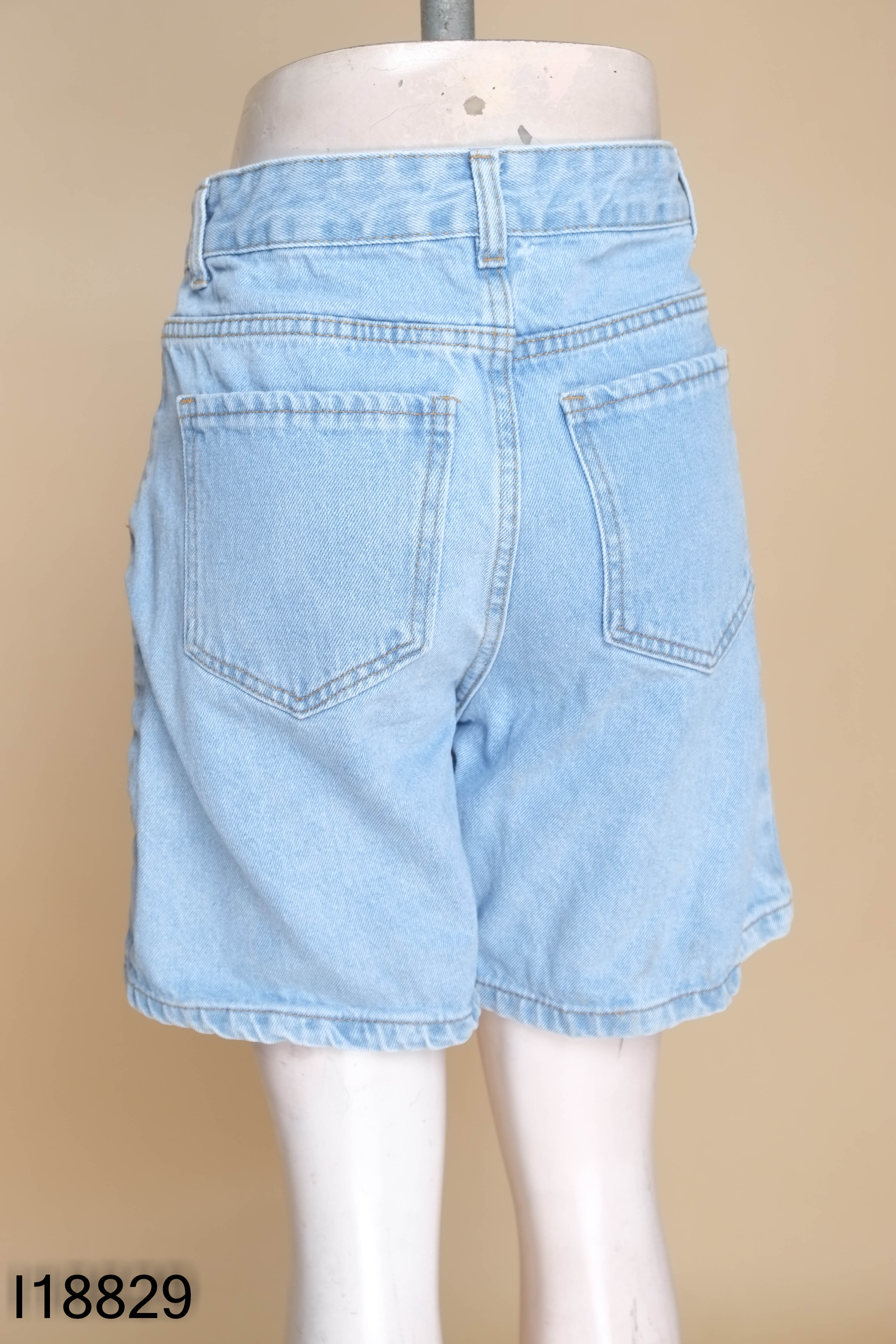 Quần shorts jeans xanh