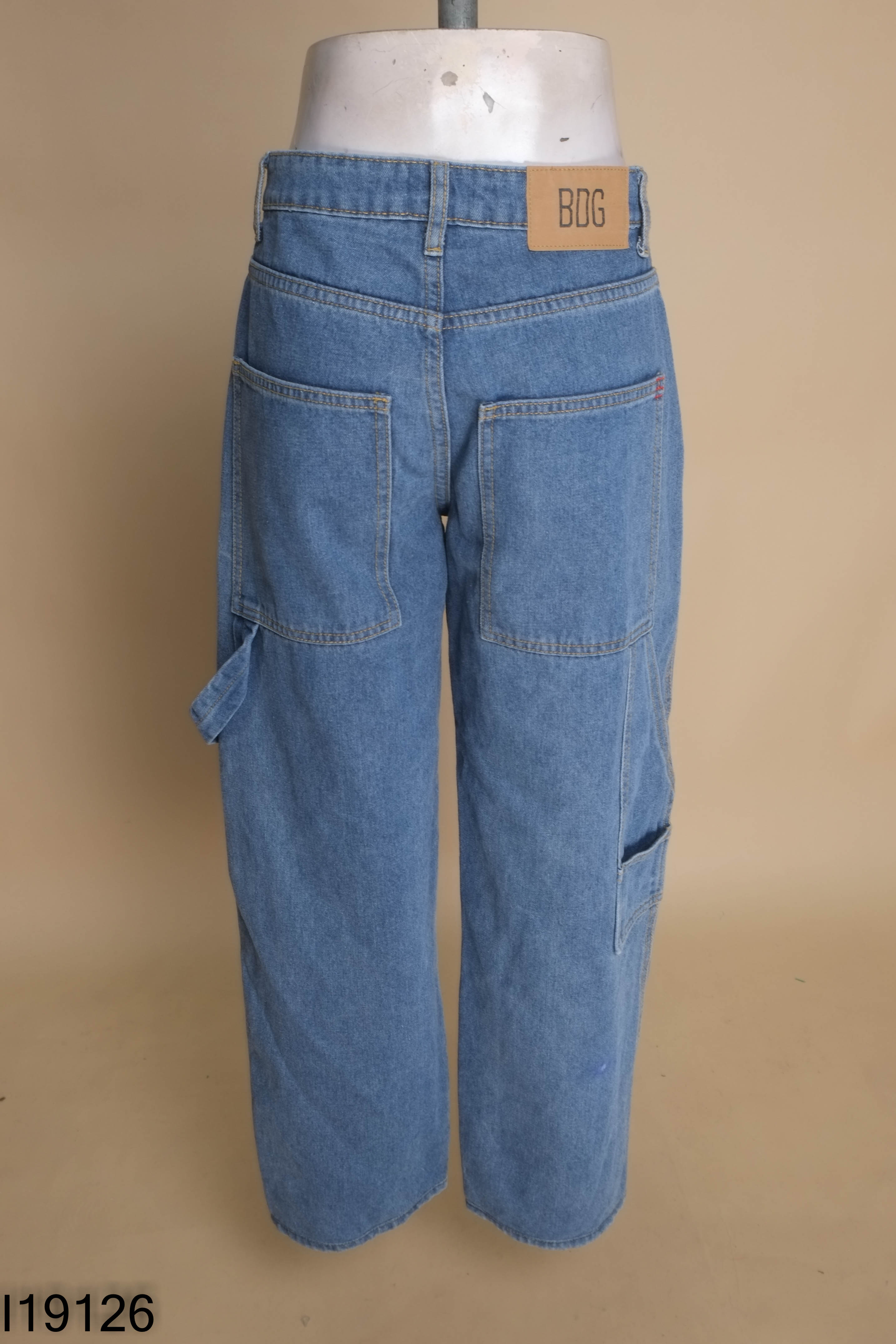 Quần jeans xanh BDG