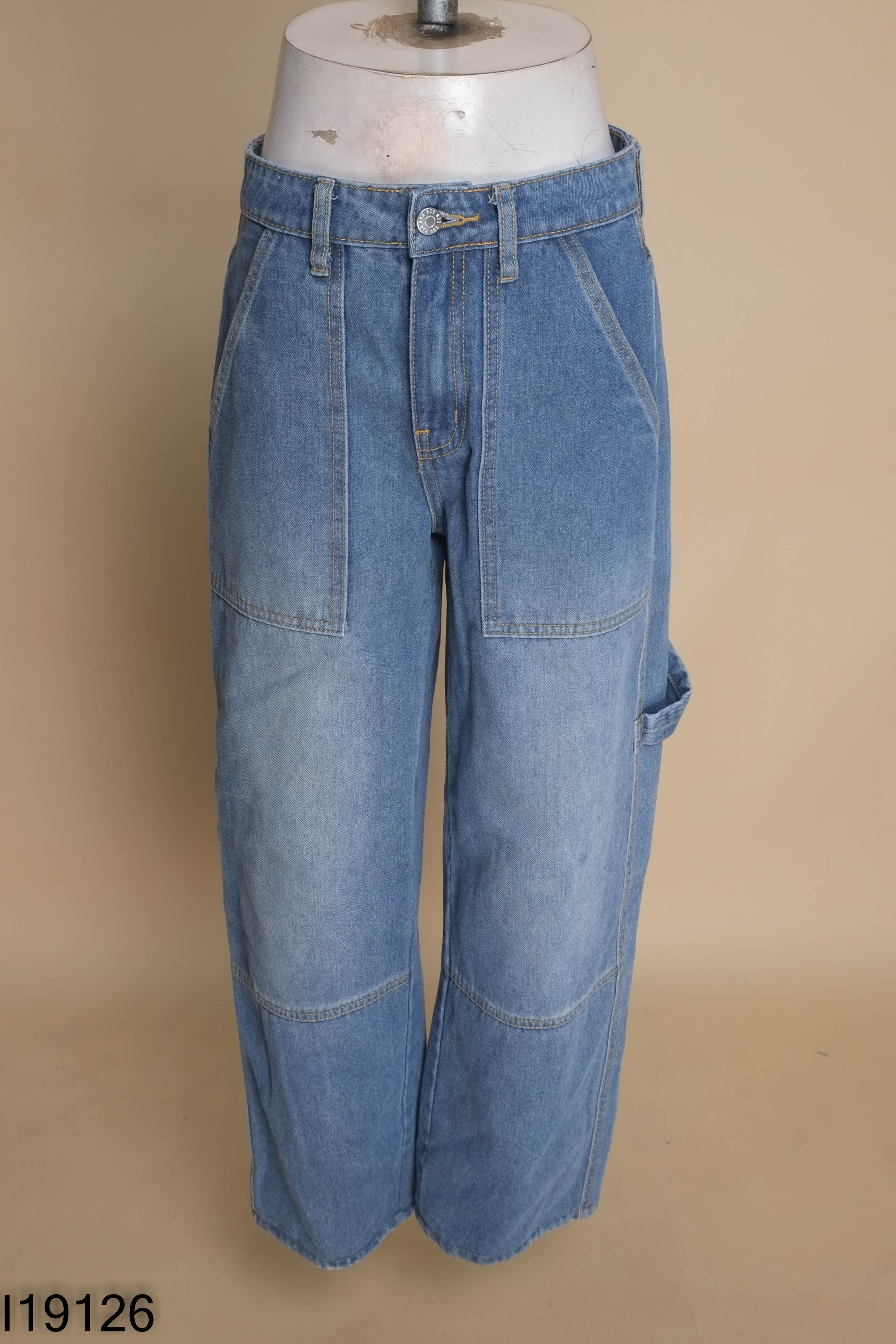 Quần jeans xanh BDG