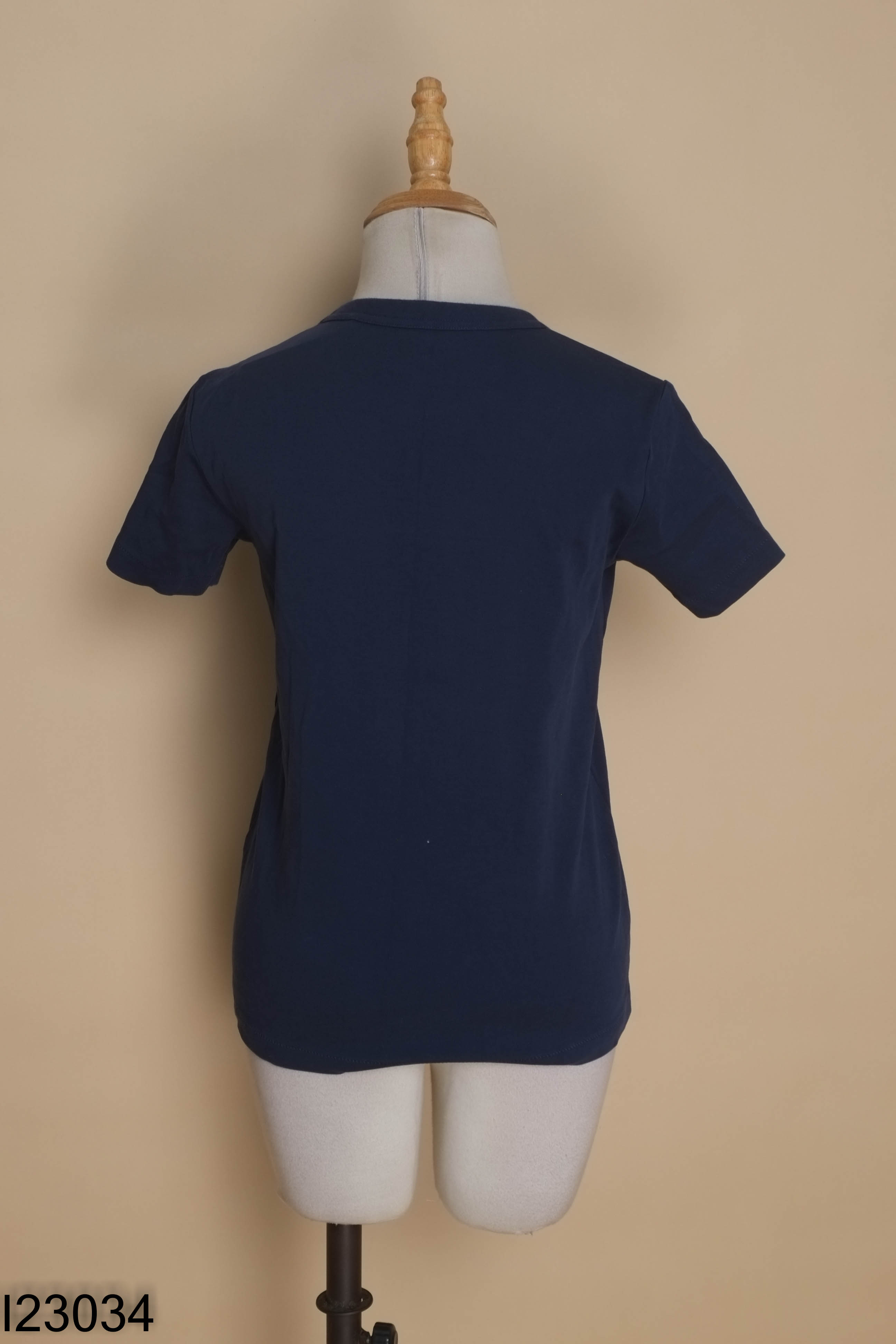 Áo thun UNIQLO xanh than