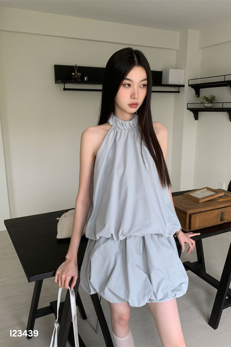 Set Áo babydoll xanh cổ yếm + Chân váy bí