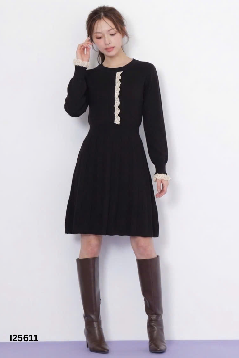 Váy len G9 MOZA đen phối thô thêu
