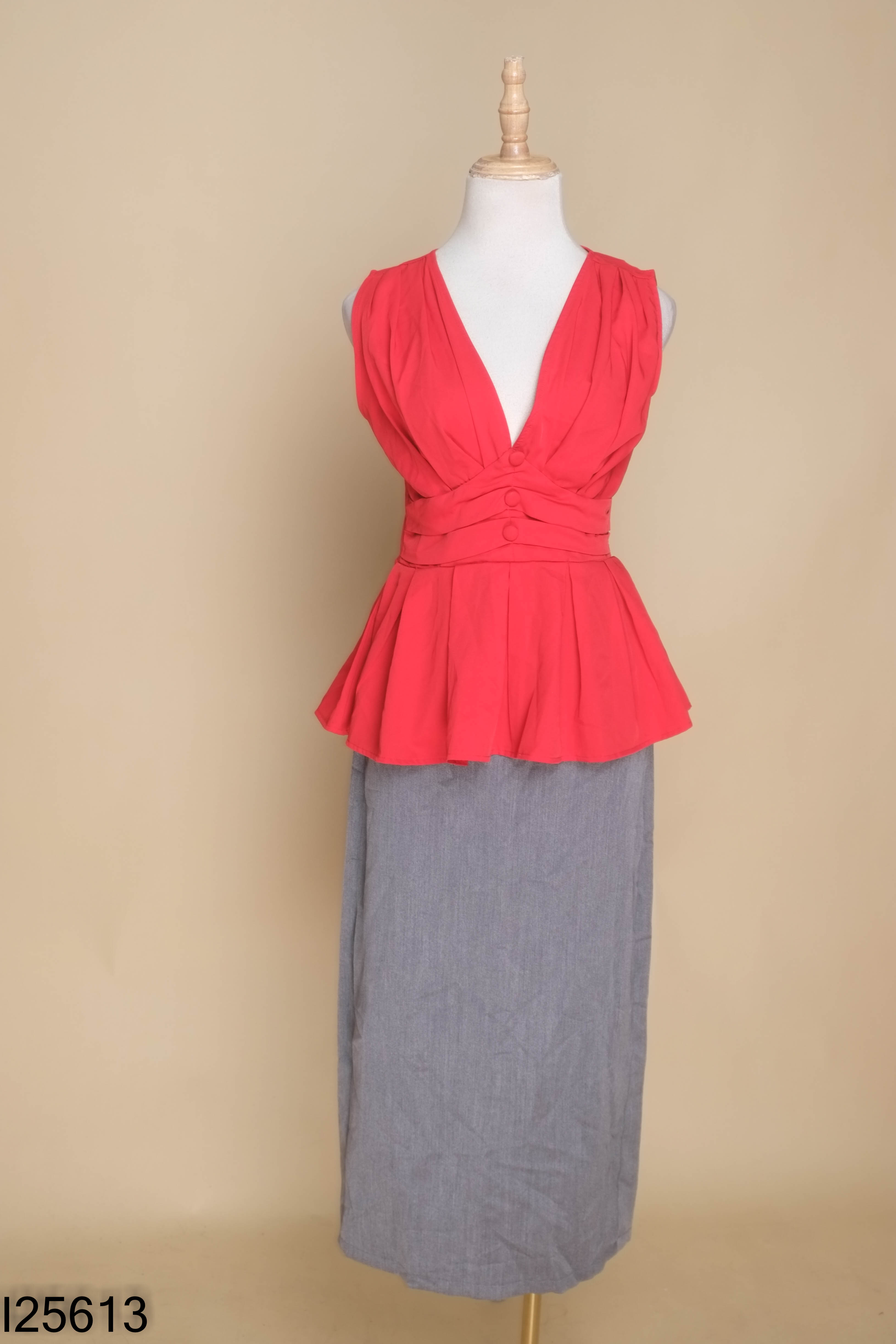 Set áo đỏ+ váy xám