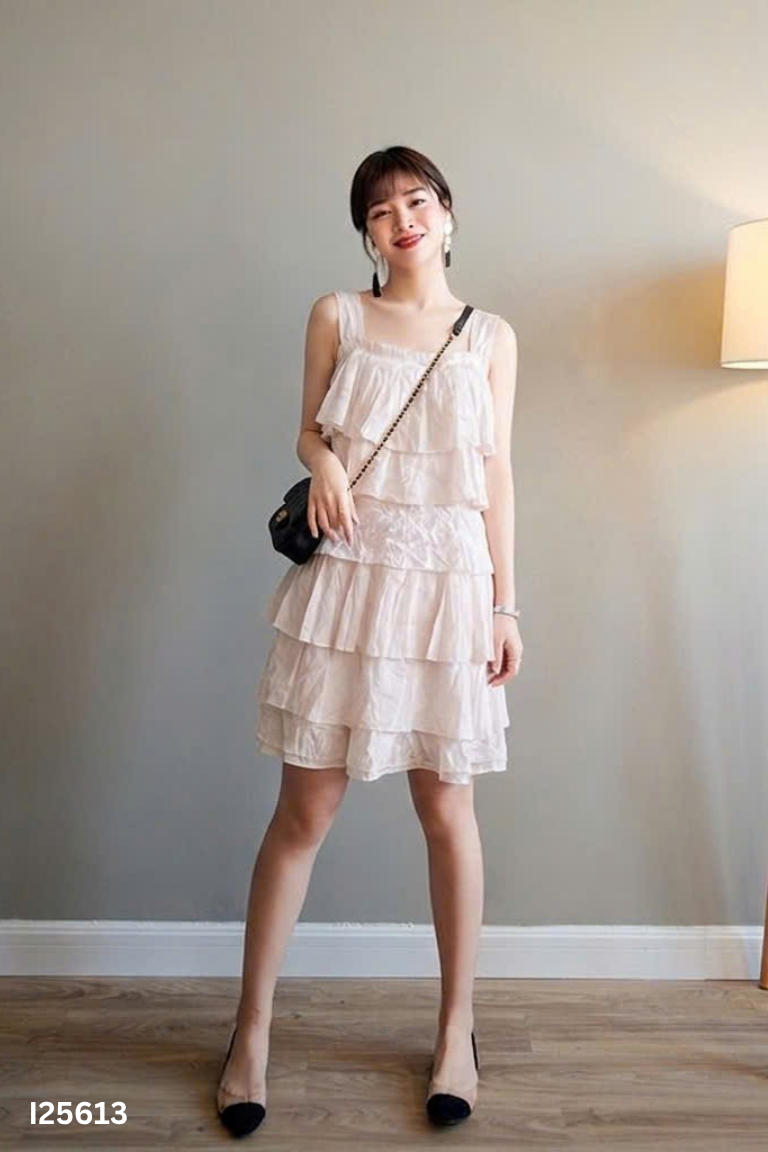Váy RYAN be hai dây bồng bềnh