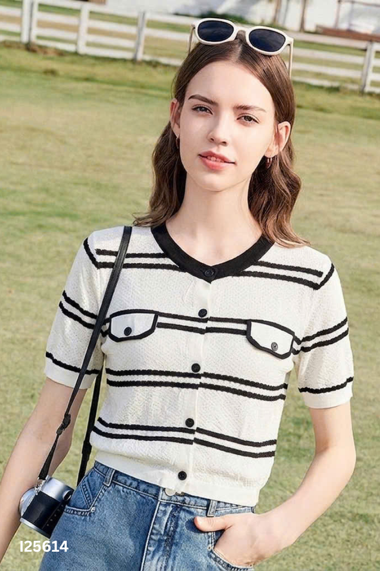 Áo cardigan ren trắng kẻ đen mỏng