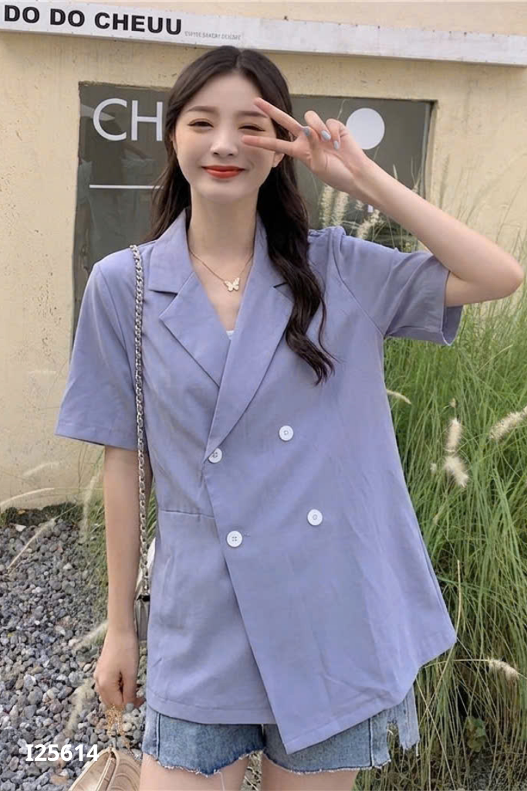 Áo xanh vest cộc cúc trắng