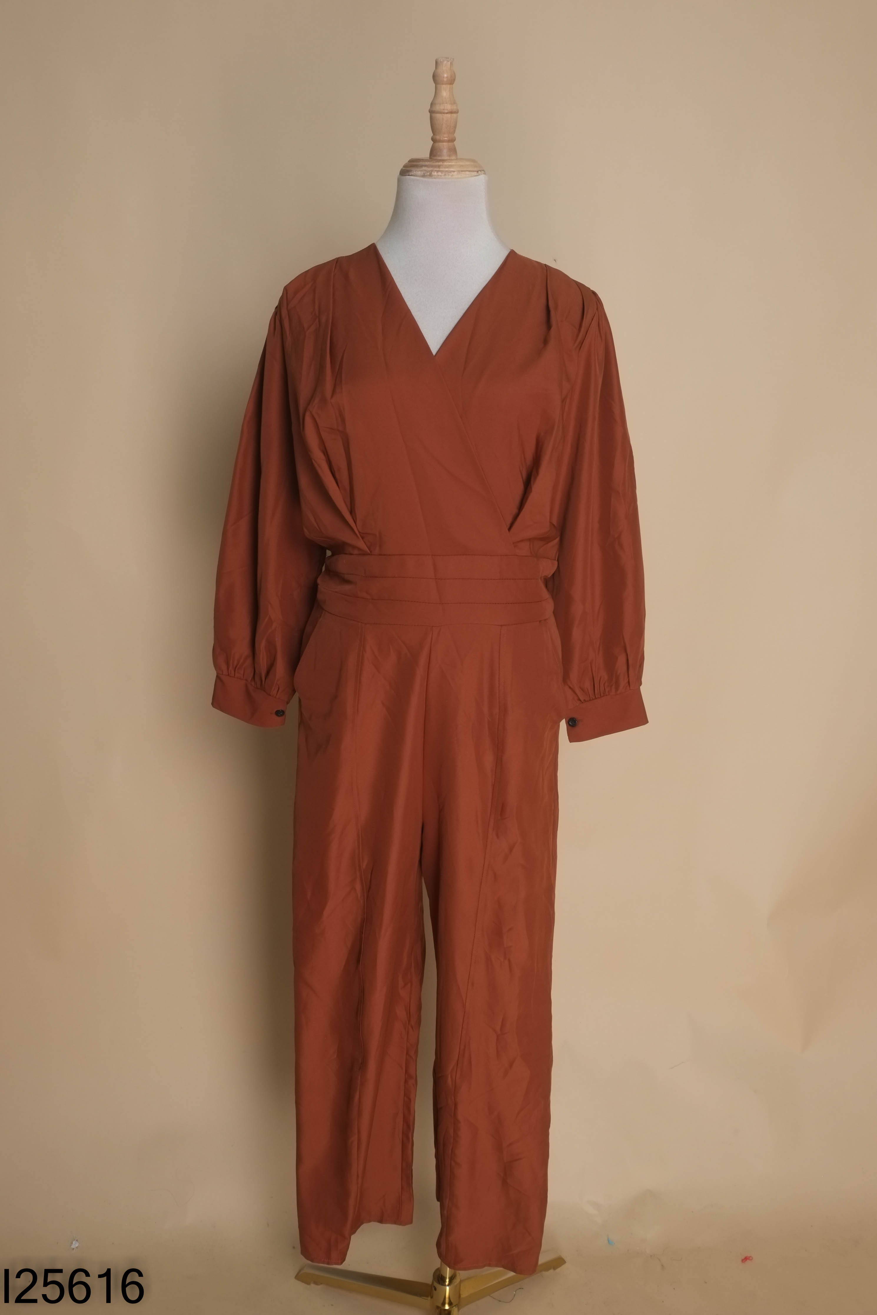 Jump nâu quần cổ tim DT FASHION