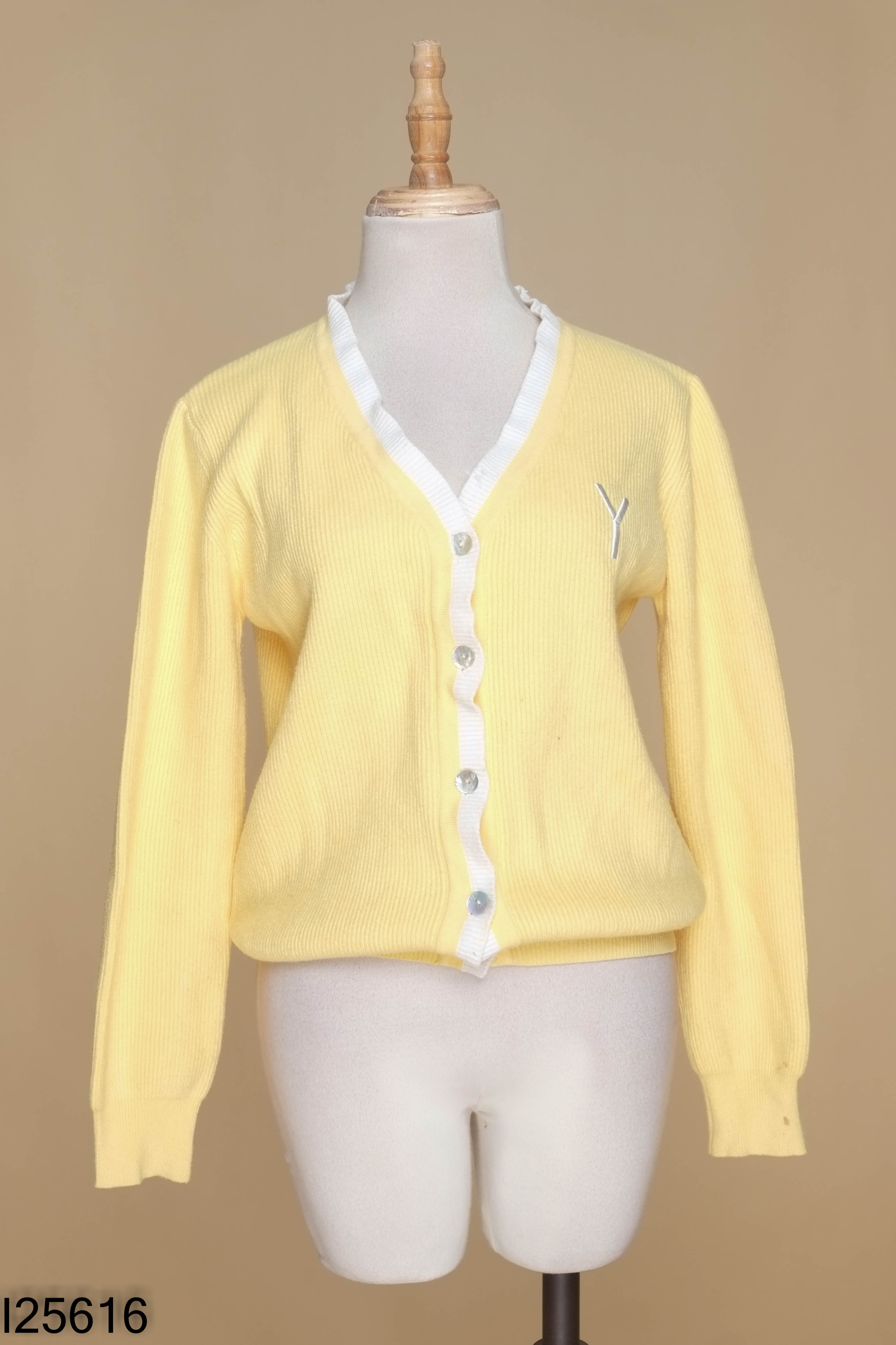 Áo cardigans len vàng TH QUEEN