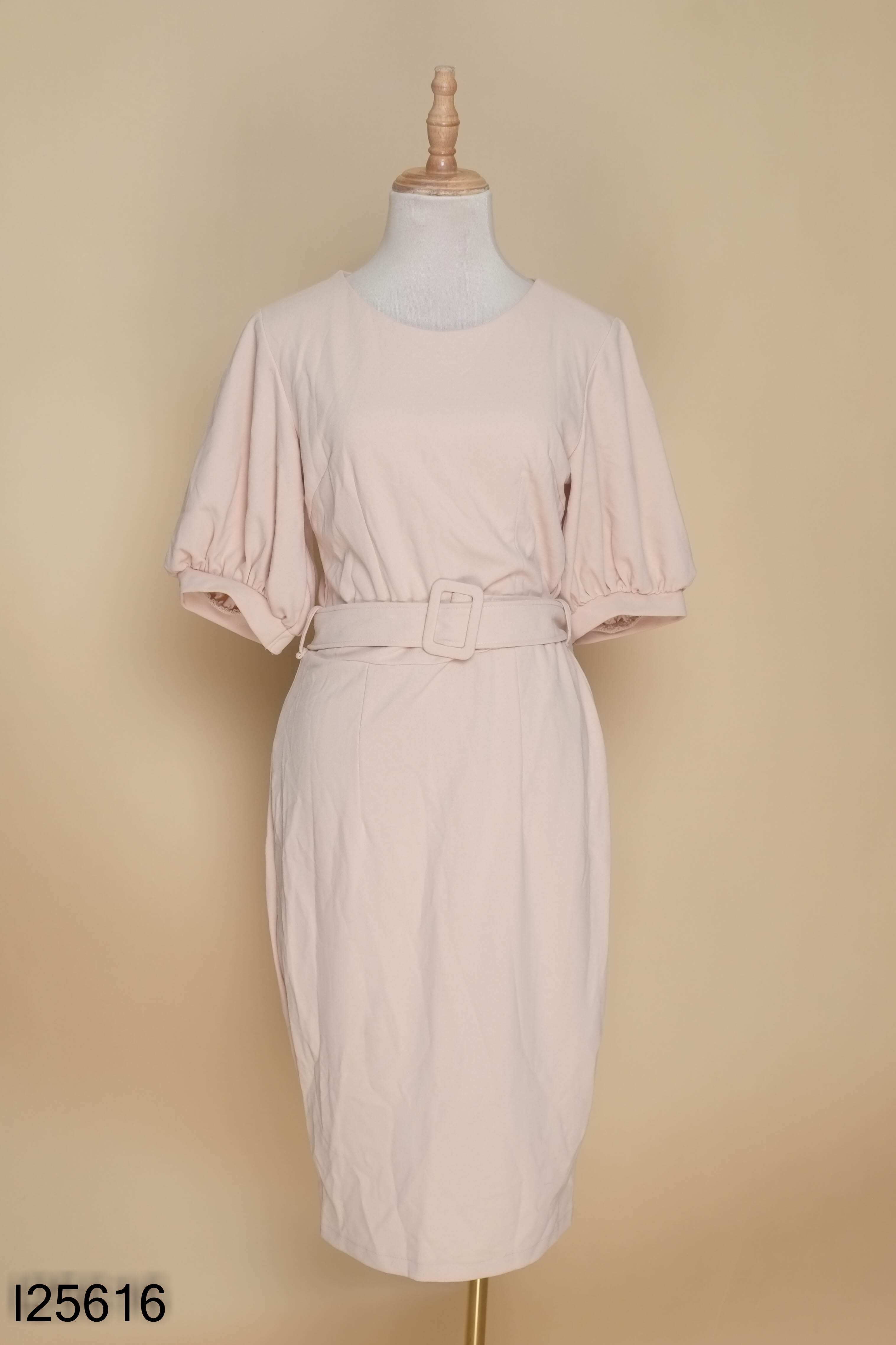 Váy hồng cổ tròn có đai eo PT FASHION