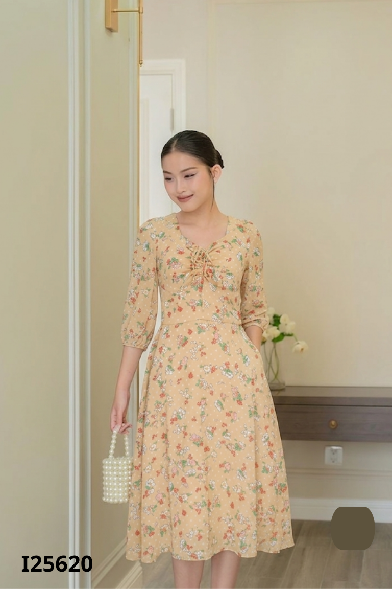 Váy voan nâu họa tiết hoa