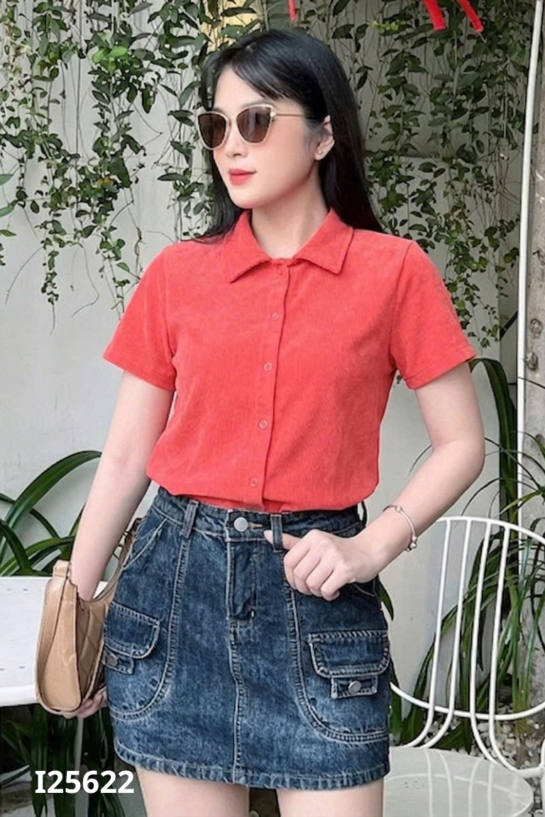 Áo polo đỏ