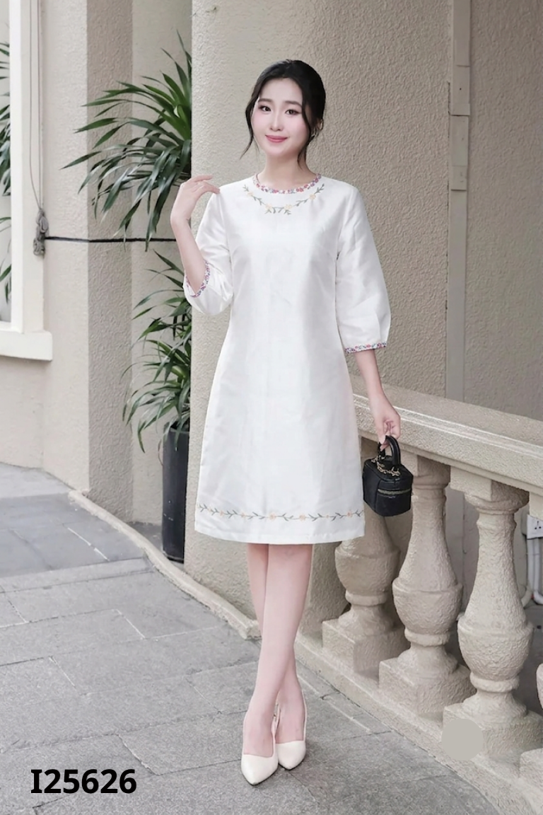 Váy GERME trắng thêu hoa