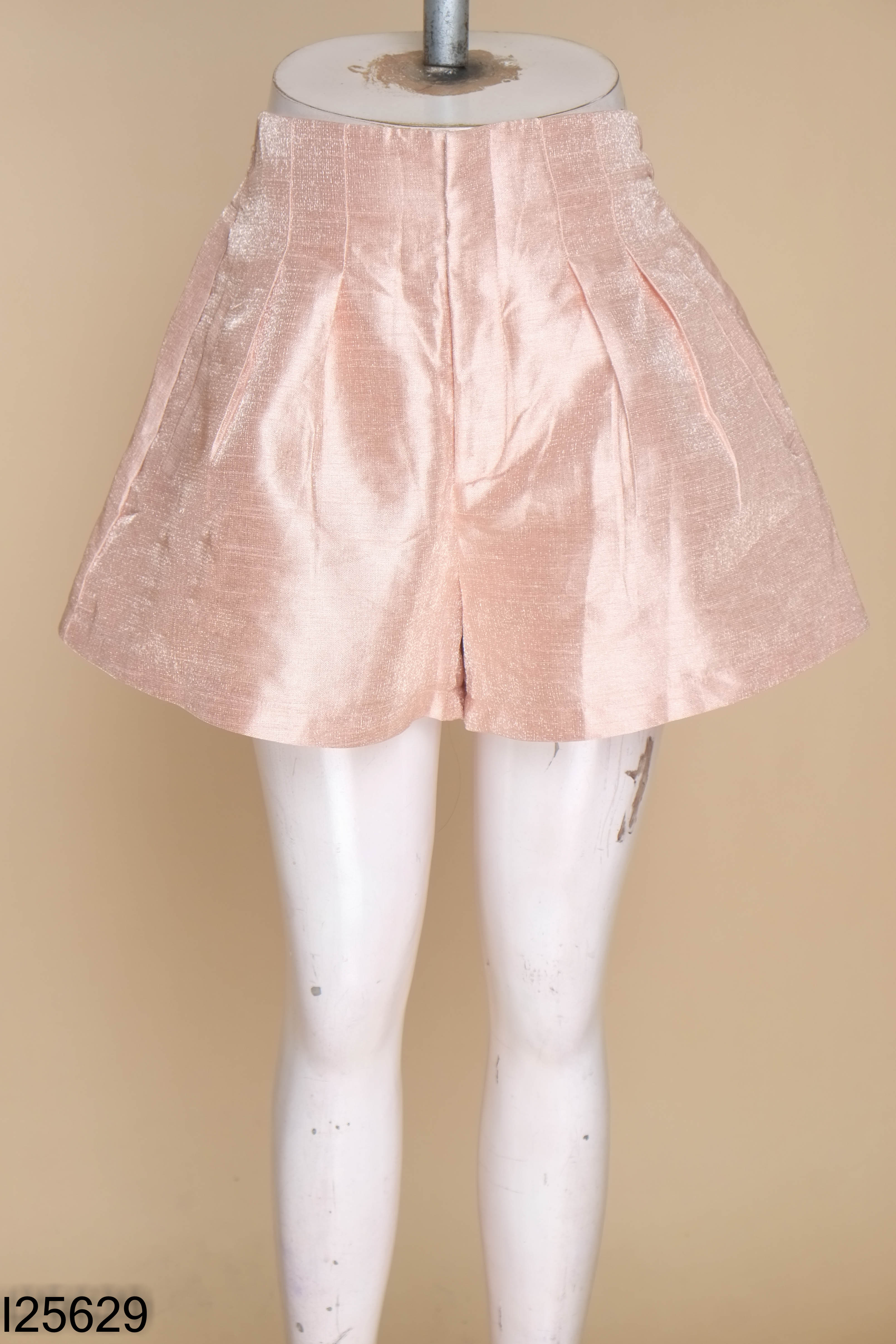 Quần shorts hồng chun