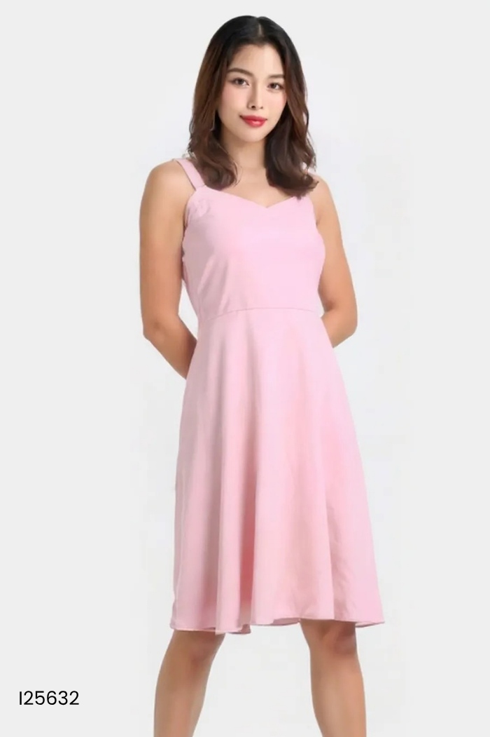 Váy nhỡ 2 dây hồng trơn