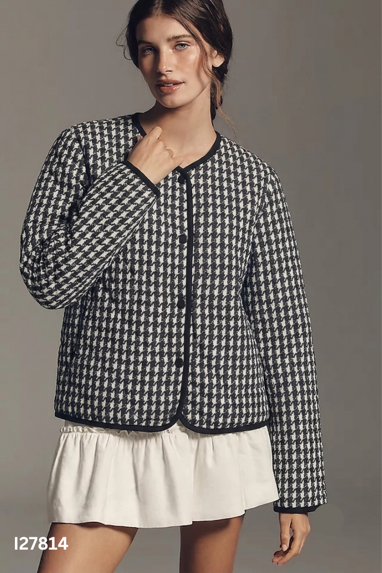 Áo khoác phao đen họa tiết MIXXO