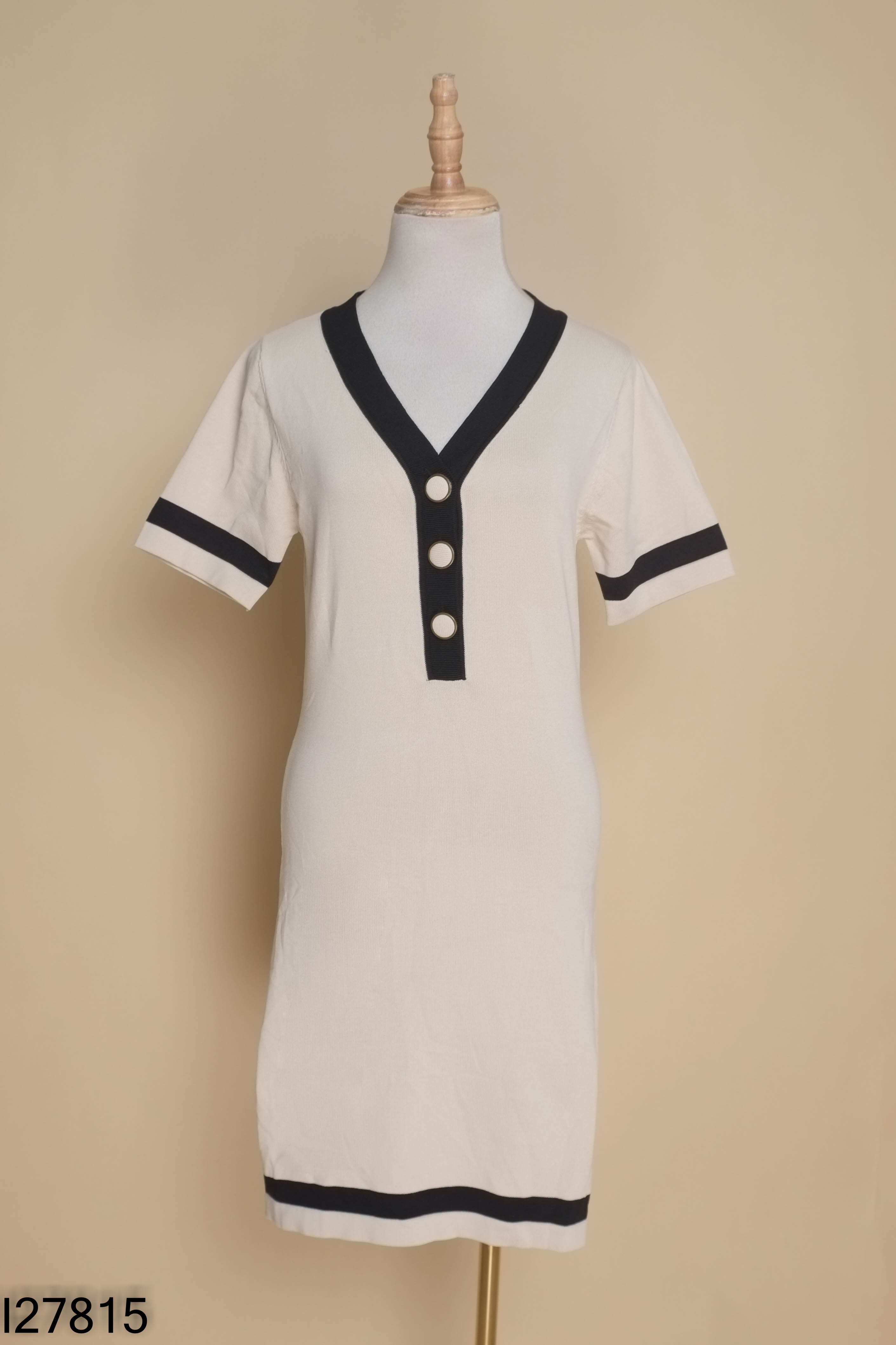 Váy len be viền cổ đen IT WOMAN