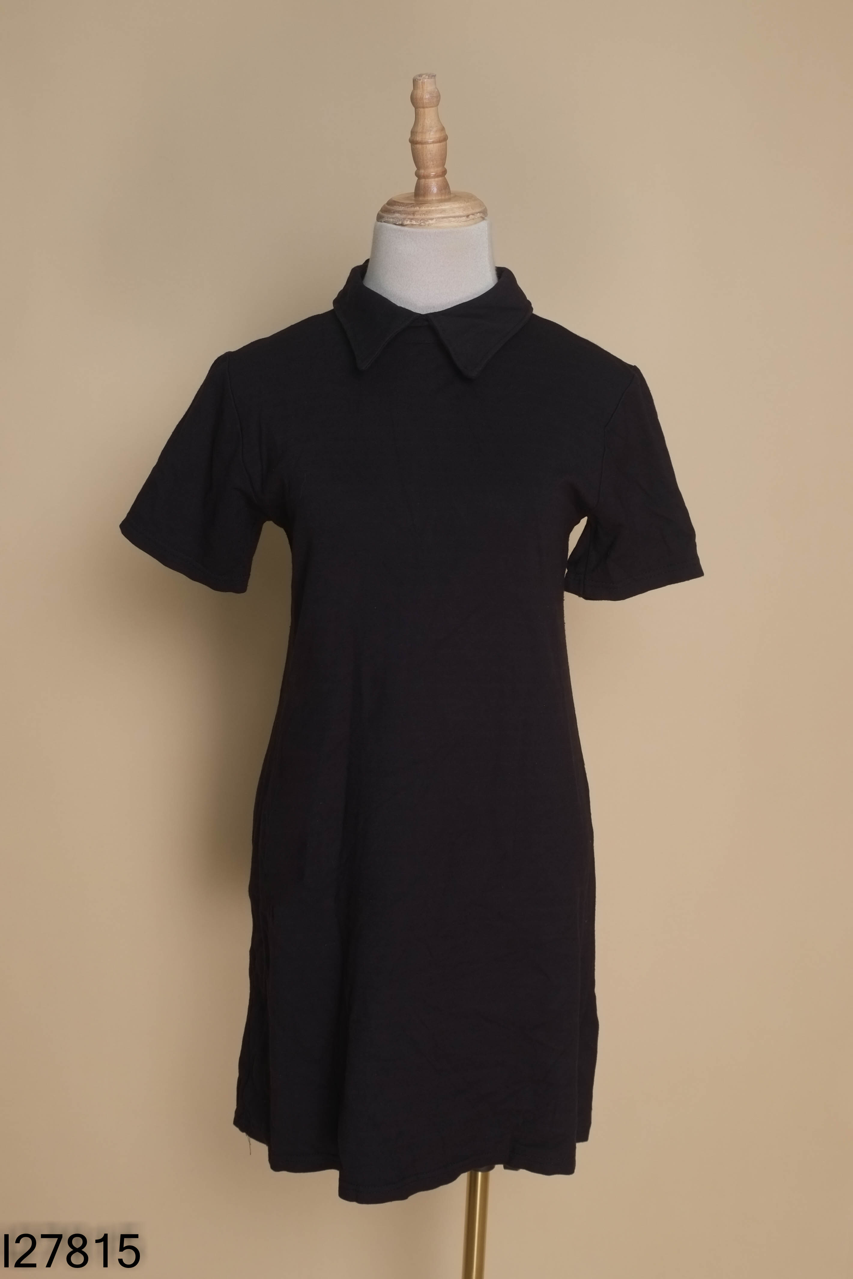 Váy polo đen ngắn