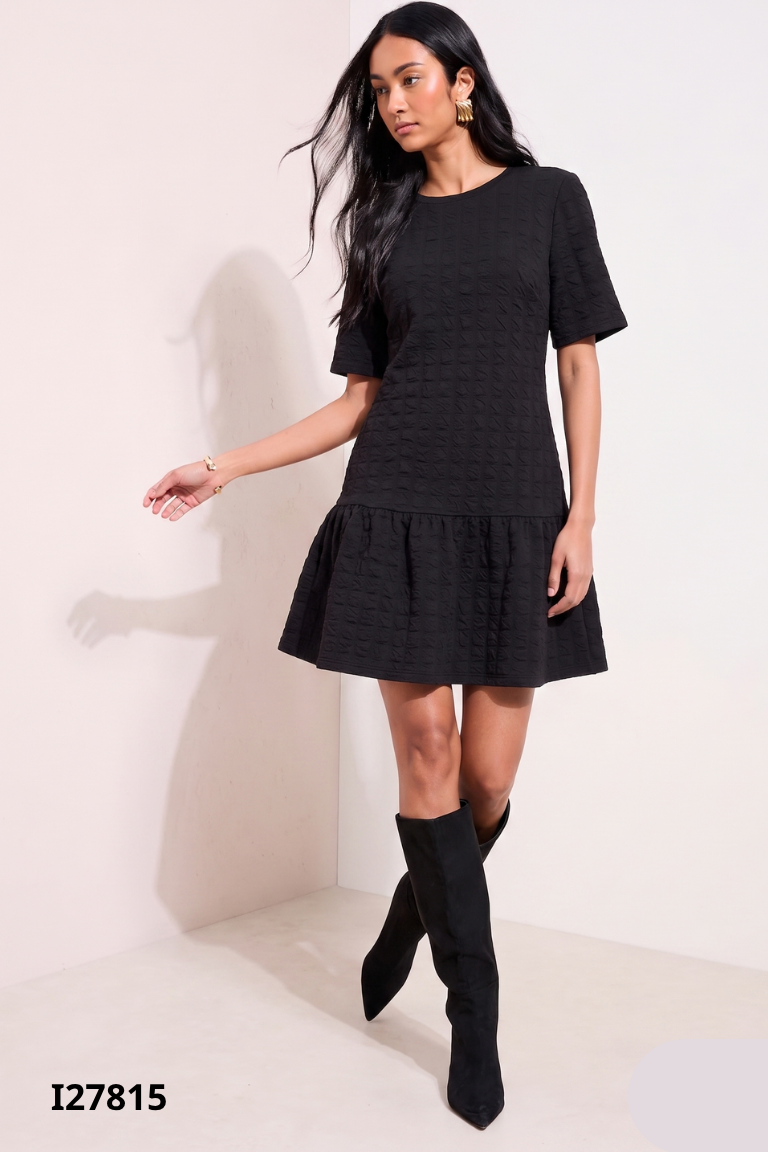 Váy đen ngắn xòe MOTESHOW